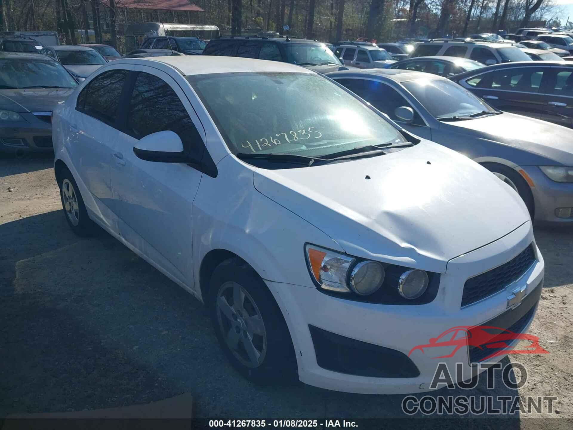 CHEVROLET SONIC 2016 - 1G1JA5SH8G4109271