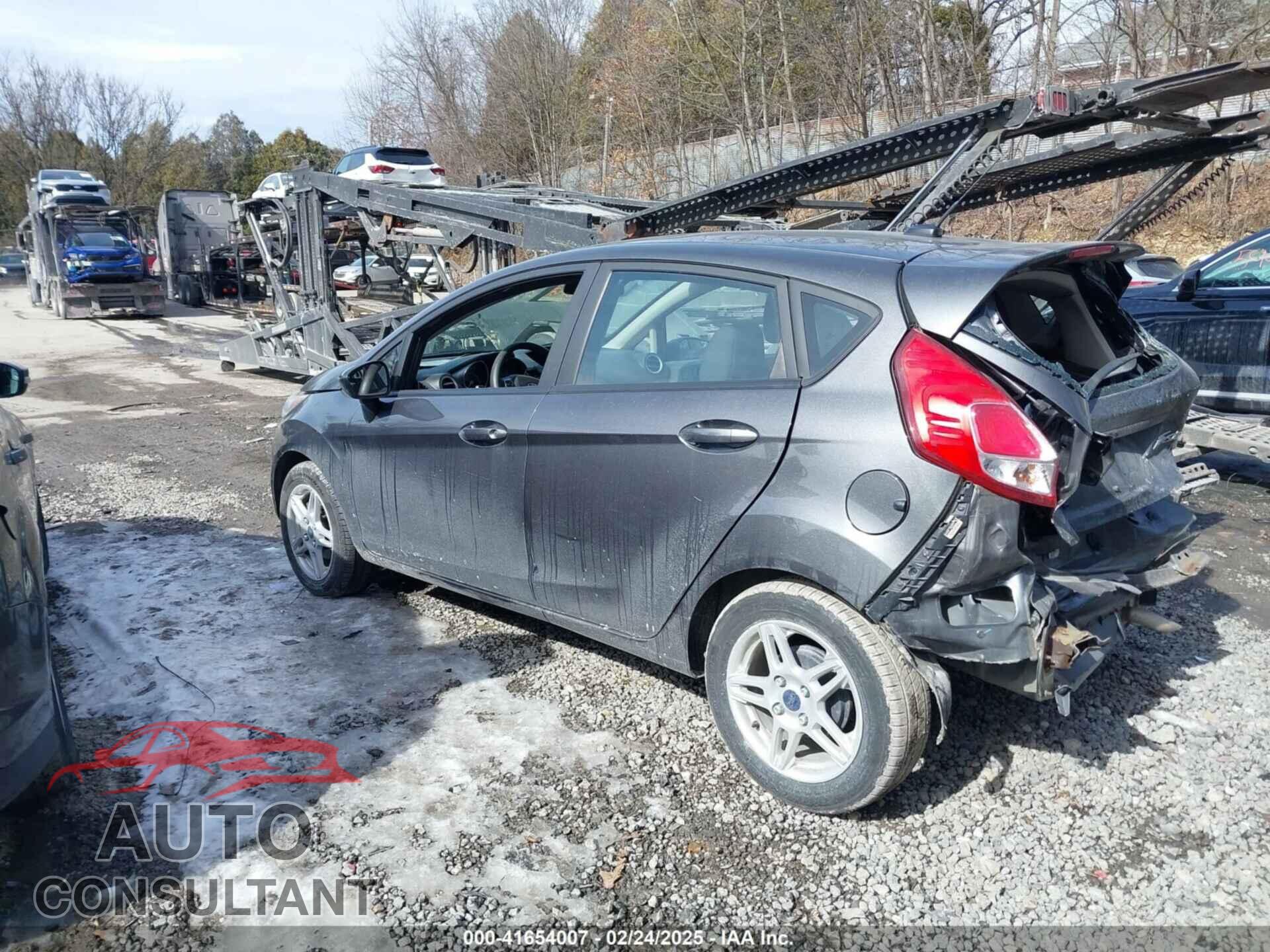 FORD FIESTA 2018 - 3FADP4EJ6JM121982