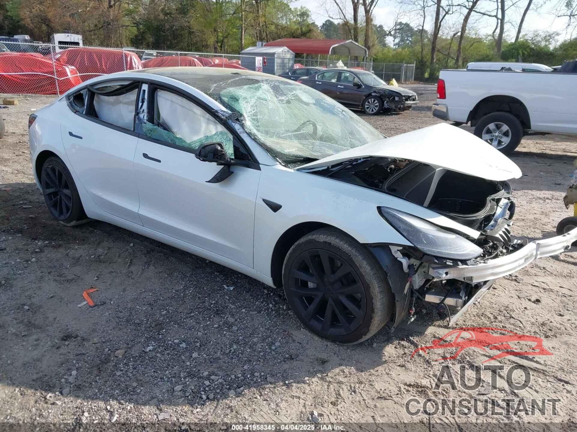TESLA MODEL 3 2022 - 5YJ3E1EB9NF336057