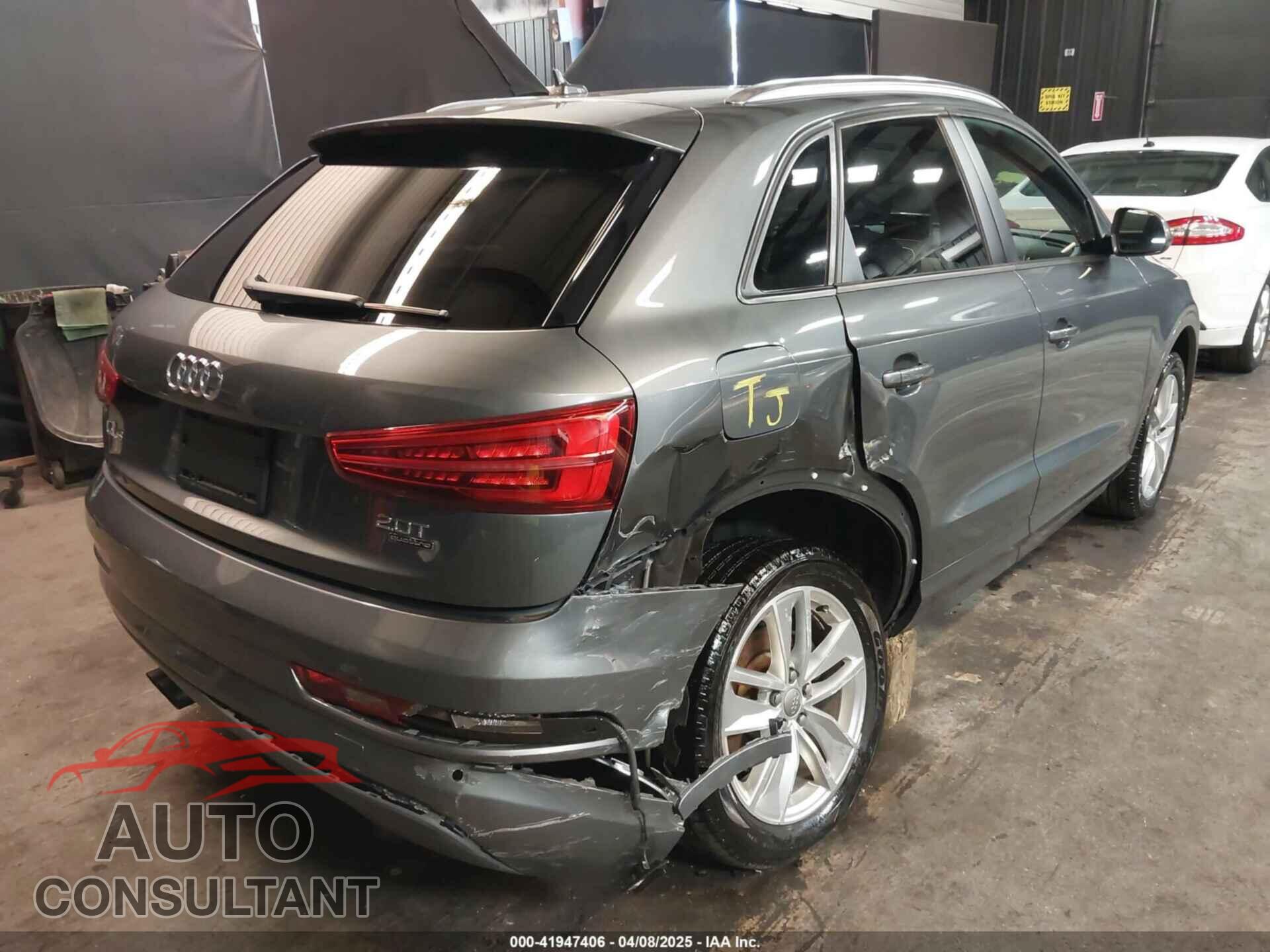 AUDI Q3 2017 - WA1ECCFS2HR003006