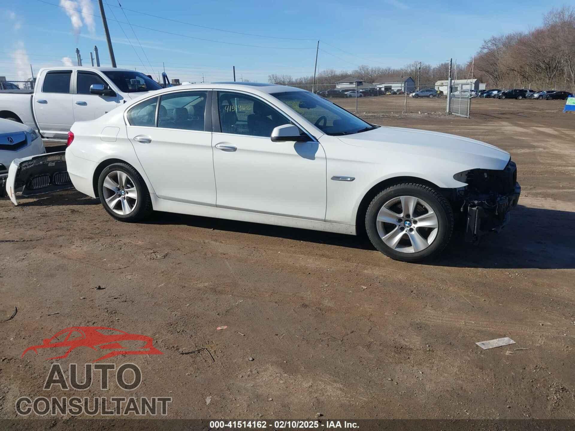 BMW 528I 2013 - WBAXG5C54DD231008