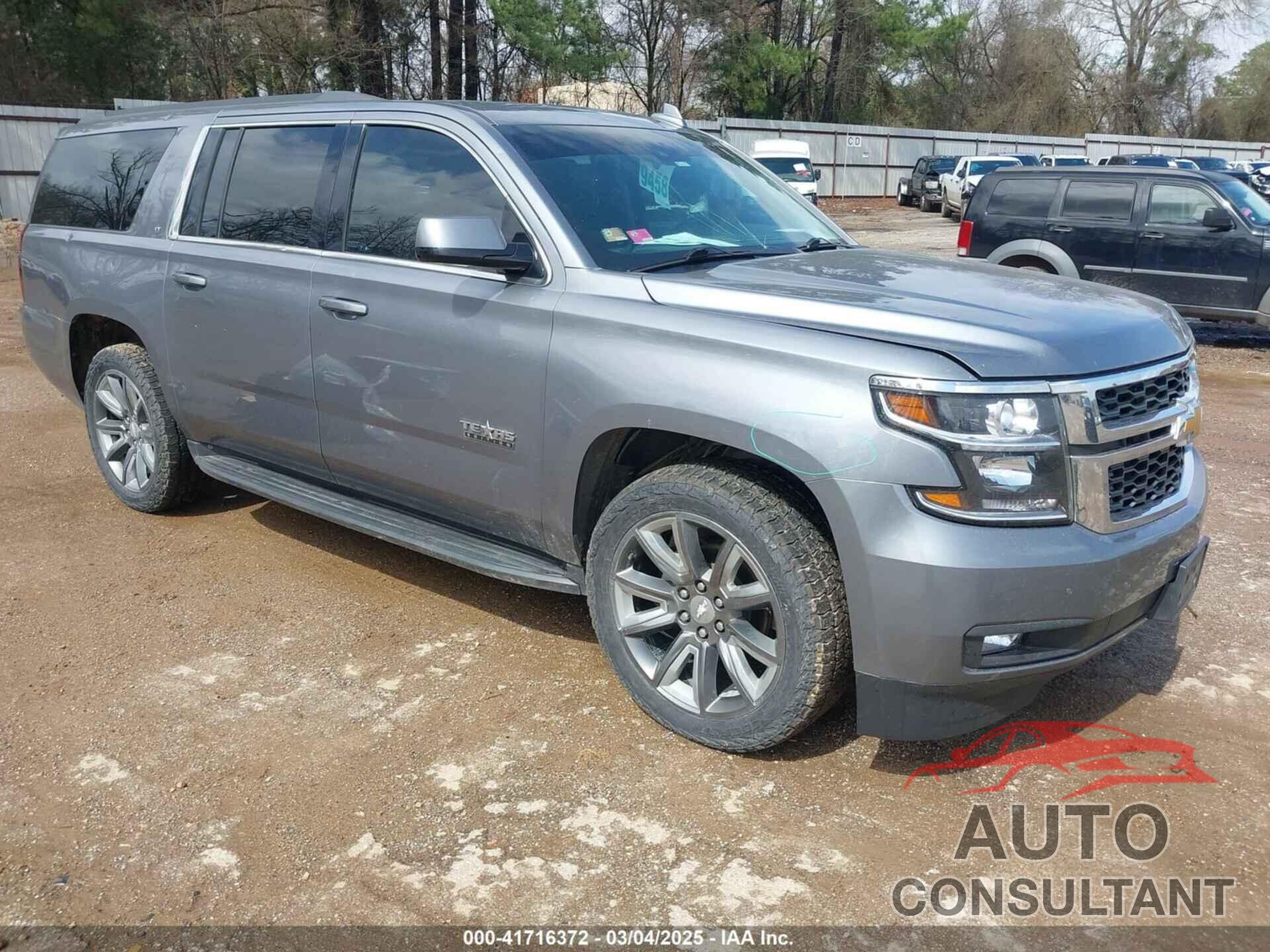 CHEVROLET SUBURBAN 2018 - 1GNSKHKC3JR207477