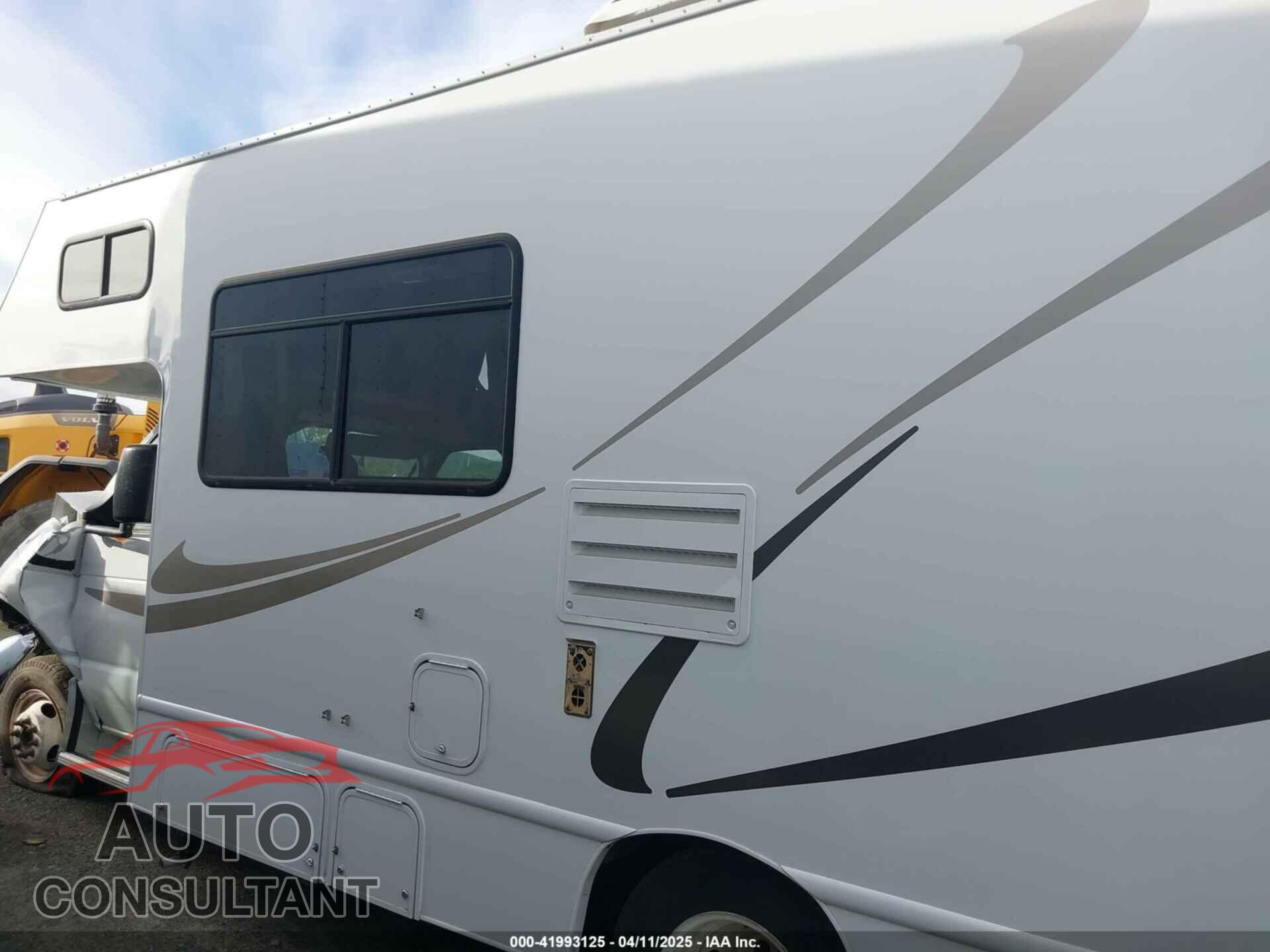 FORD E-350 CUTAWAY 2015 - 1FDWE3FL7FDA21164