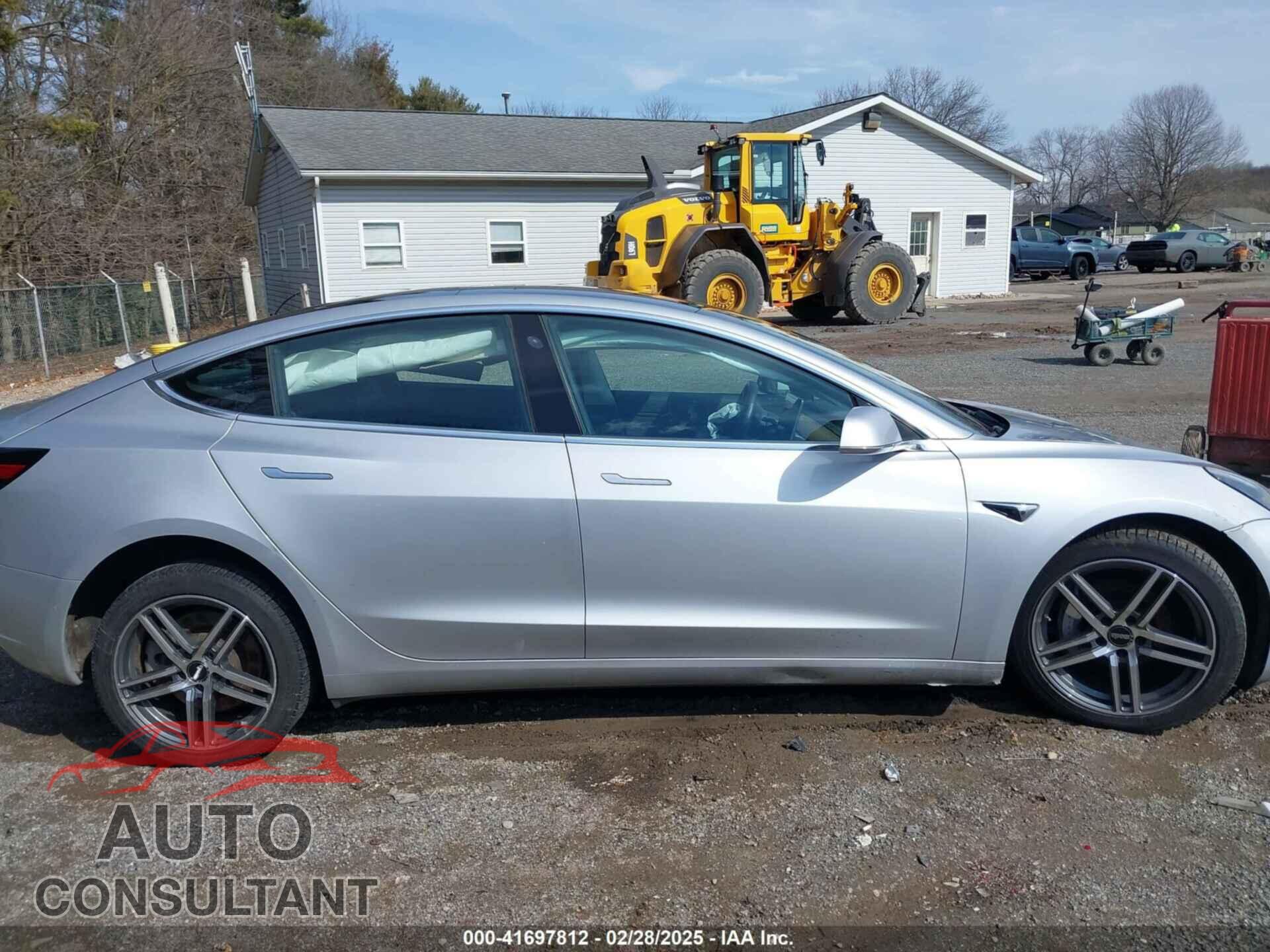 TESLA MODEL 3 2018 - 5YJ3E1EB3JF089645