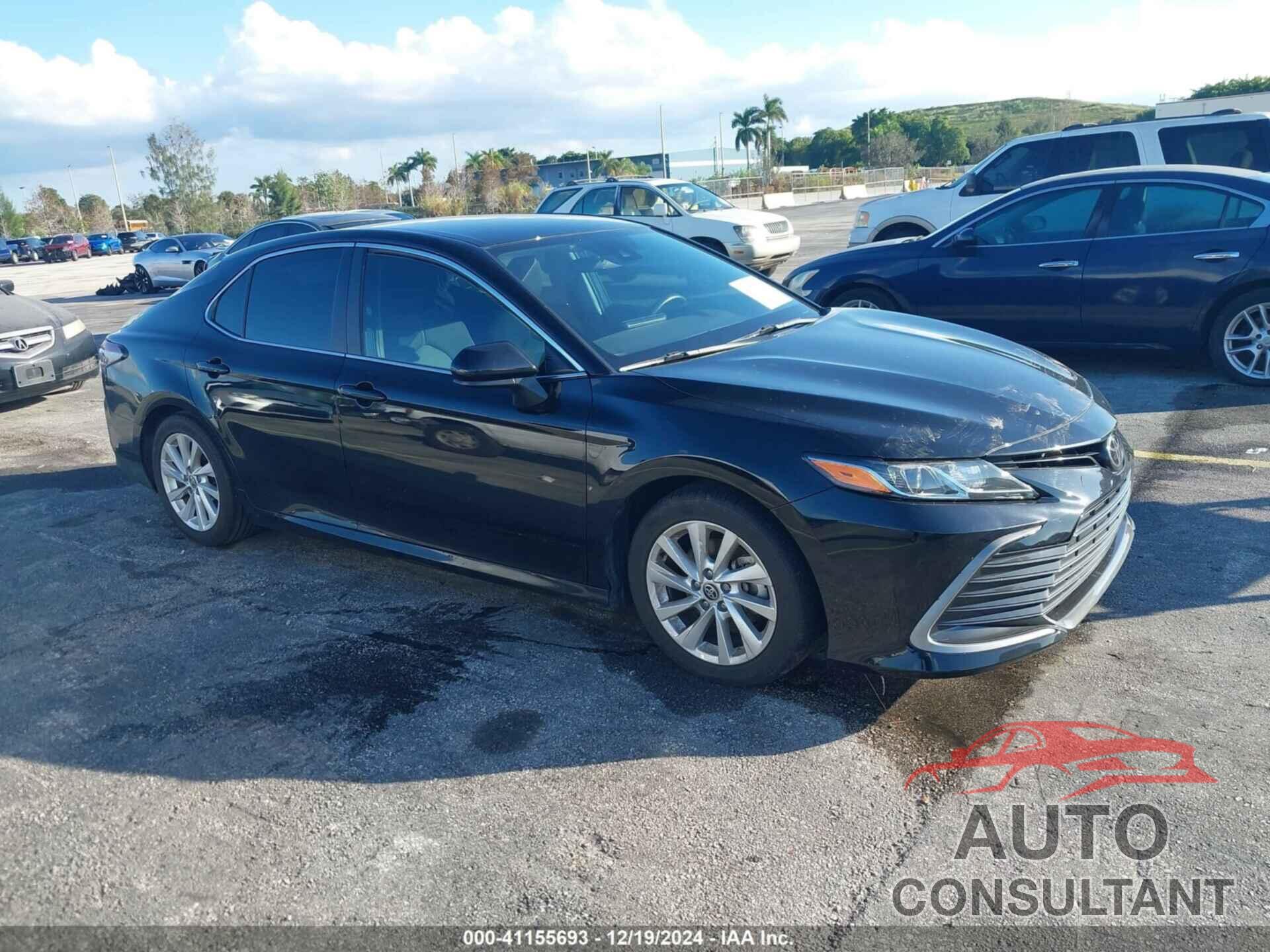 TOYOTA CAMRY 2024 - 4T1C11AK1RU202217