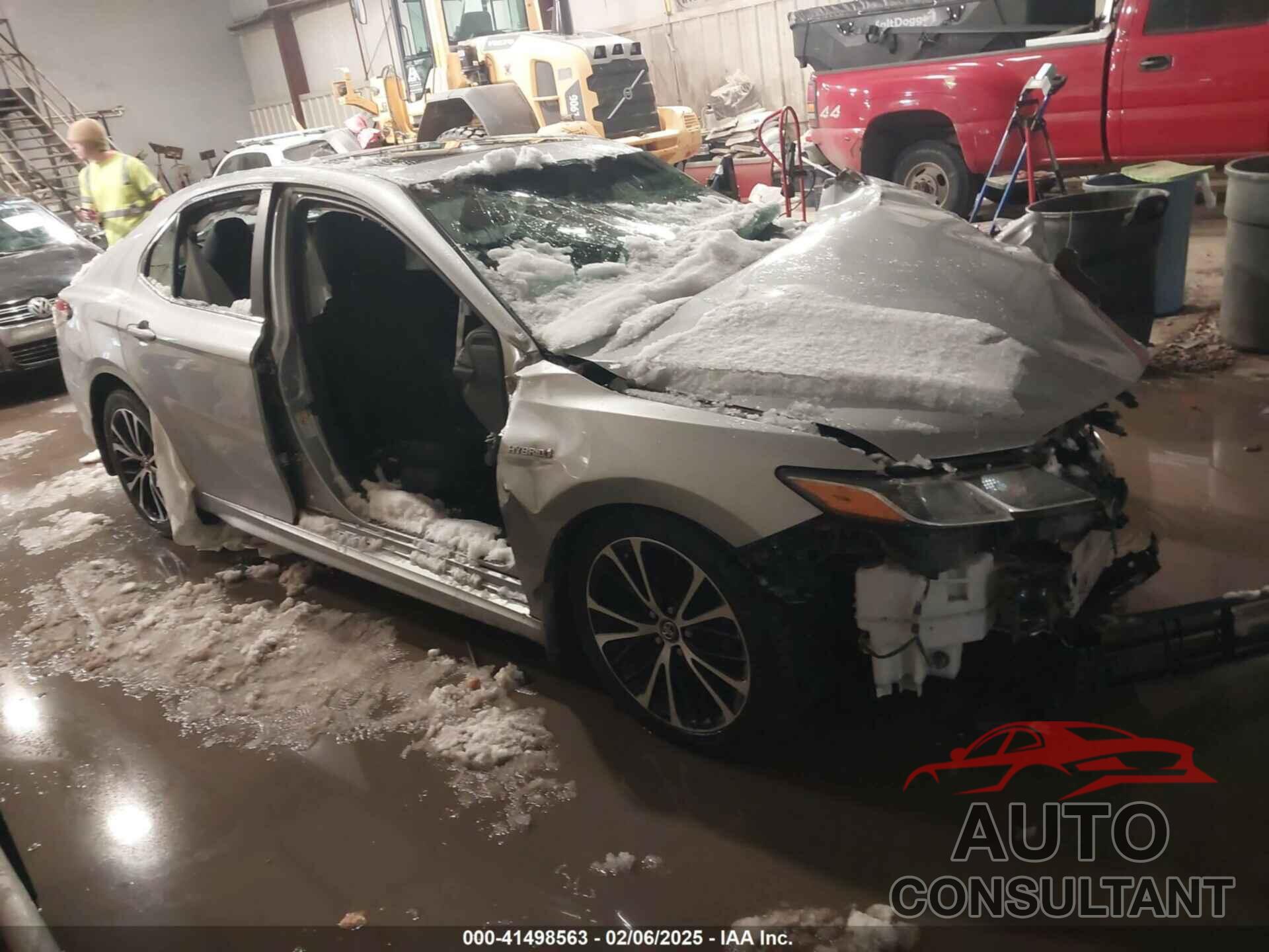 TOYOTA CAMRY HYBRID 2018 - 4T1B21HKXJU505905