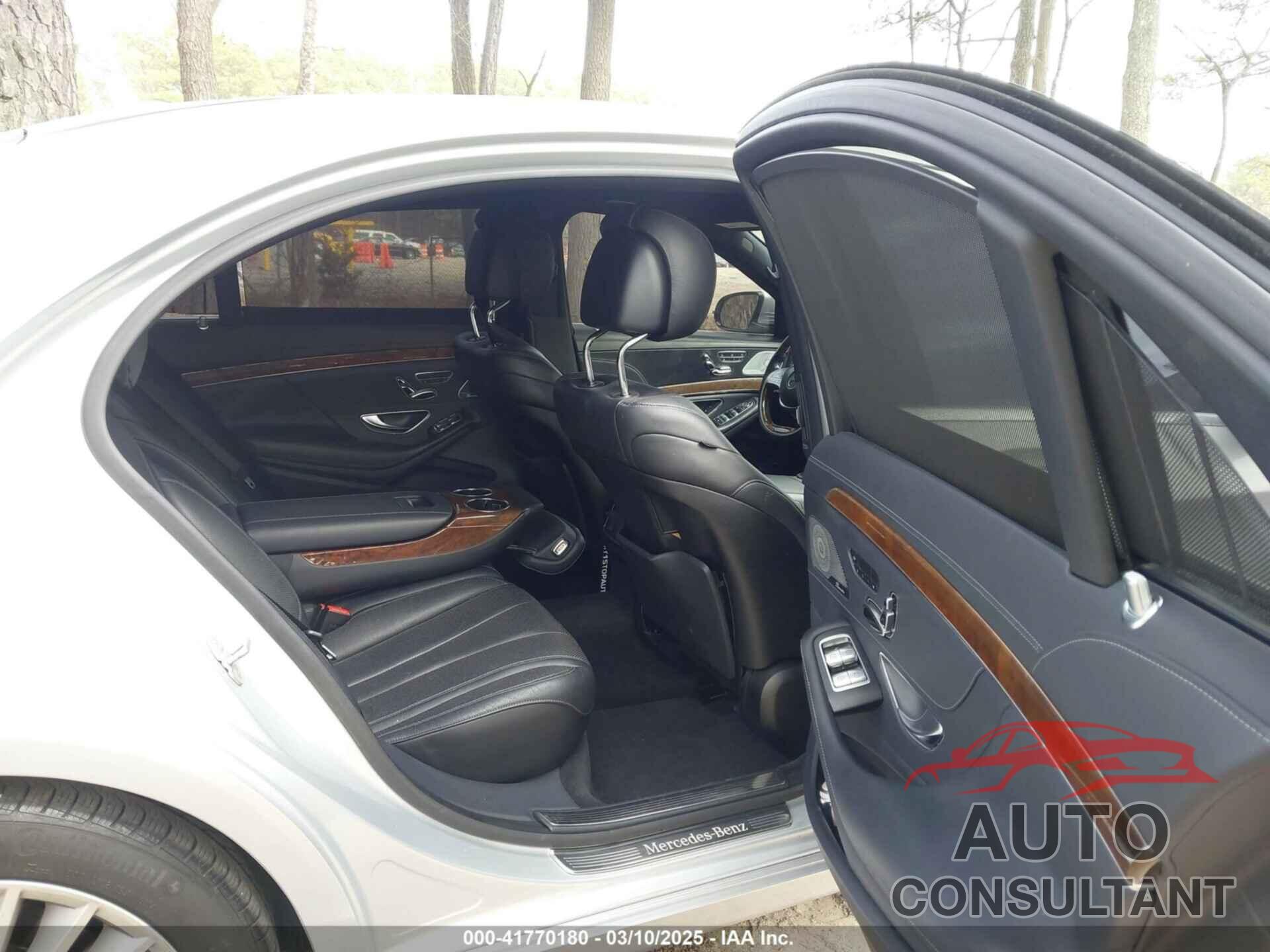 MERCEDES-BENZ S 550 2015 - WDDUG8CBXFA151686