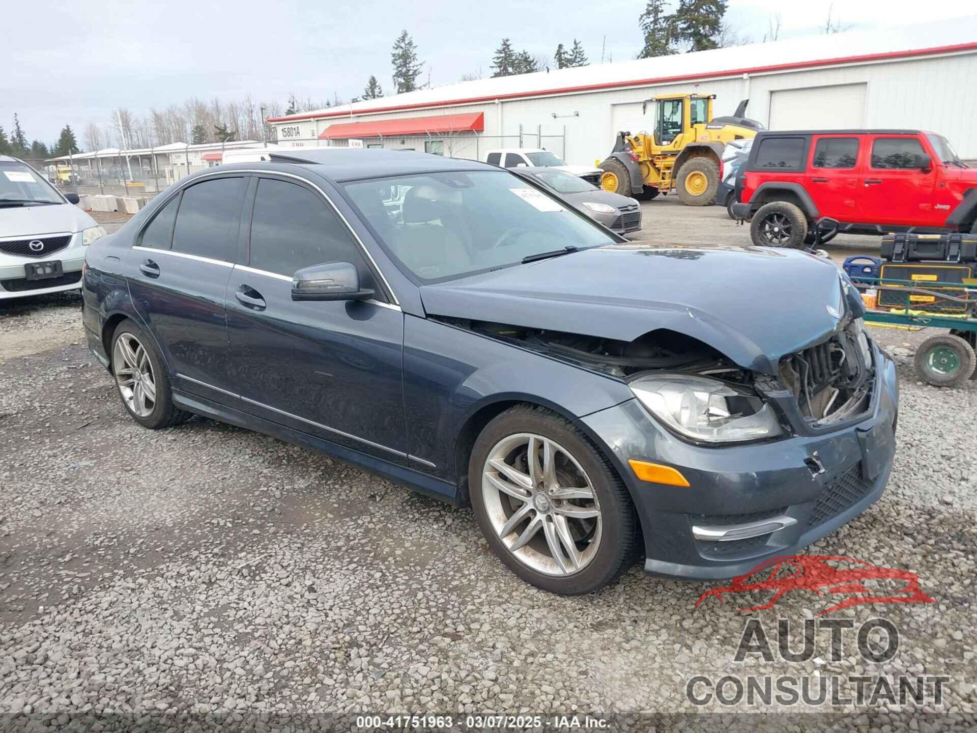 MERCEDES-BENZ C 300 2014 - WDDGF8AB4EA936982