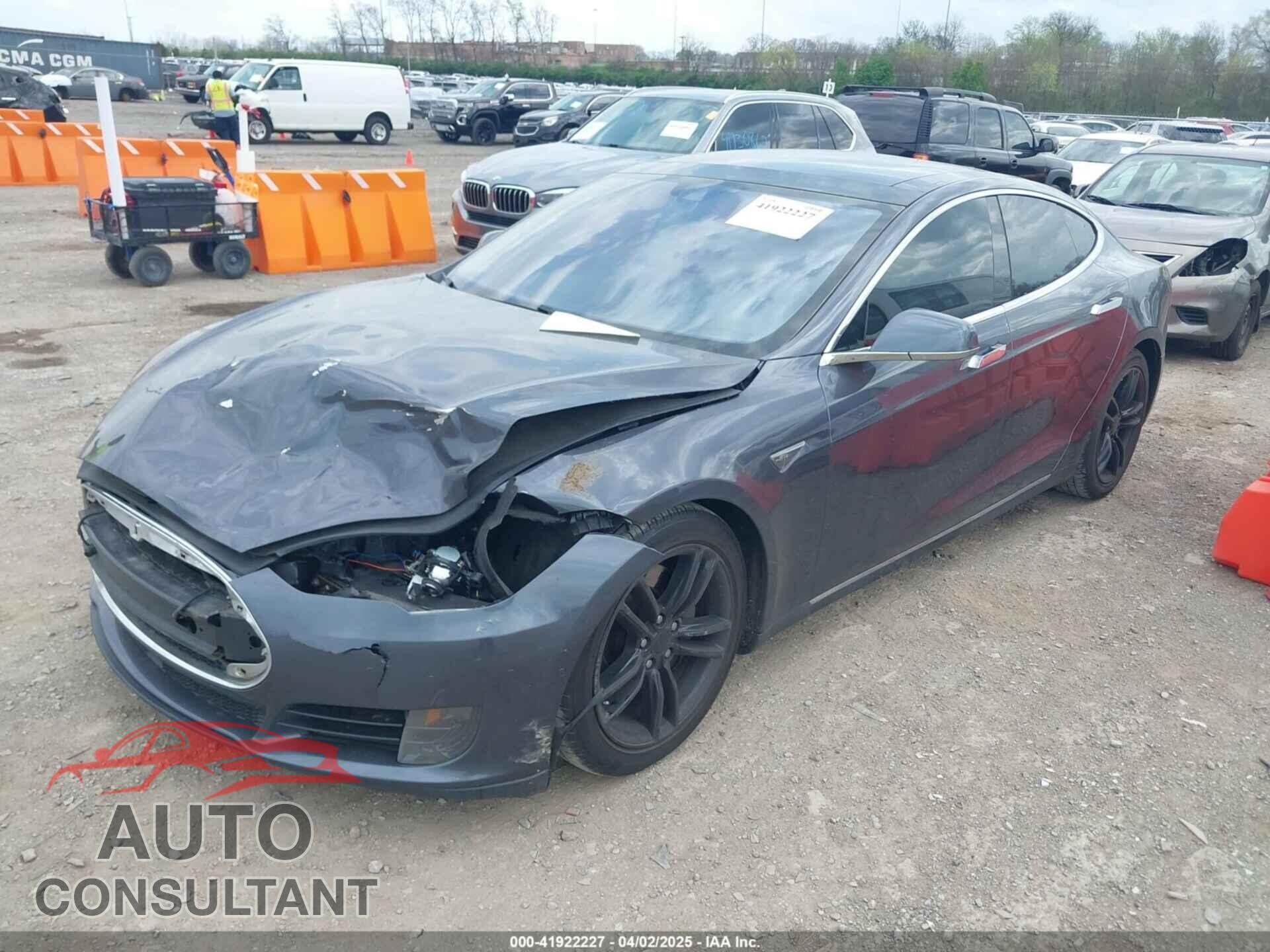 TESLA MODEL S 2016 - 5YJSA1E27GF129130