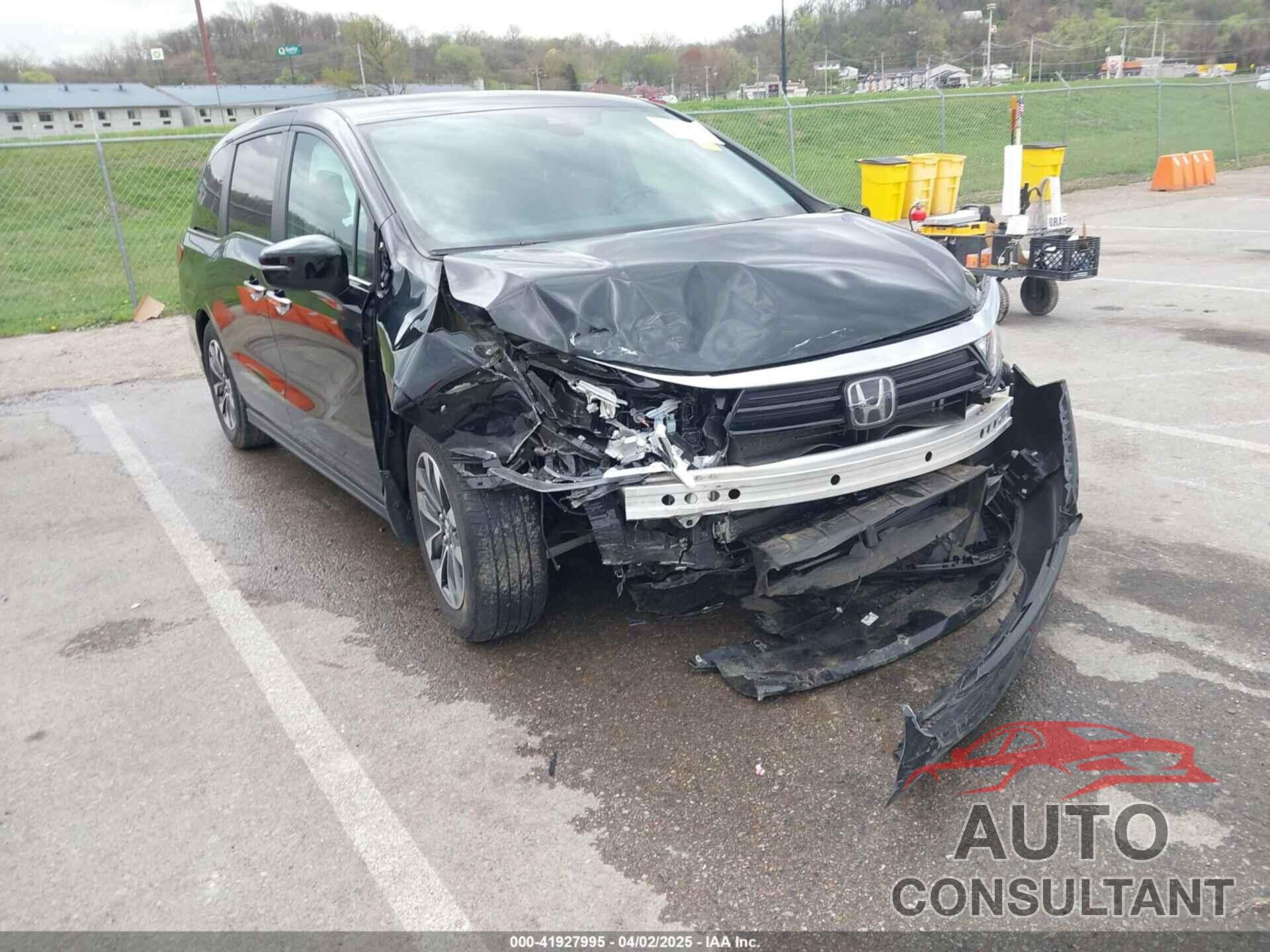 HONDA ODYSSEY 2023 - 5FNRL6H60PB041573