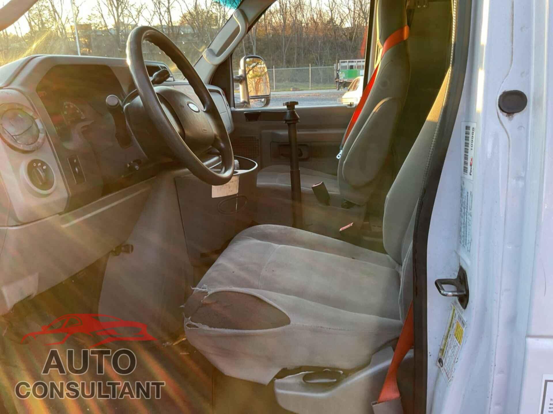 FORD ECONOLINE 2010 - 1FTNE1EW7ADA90560