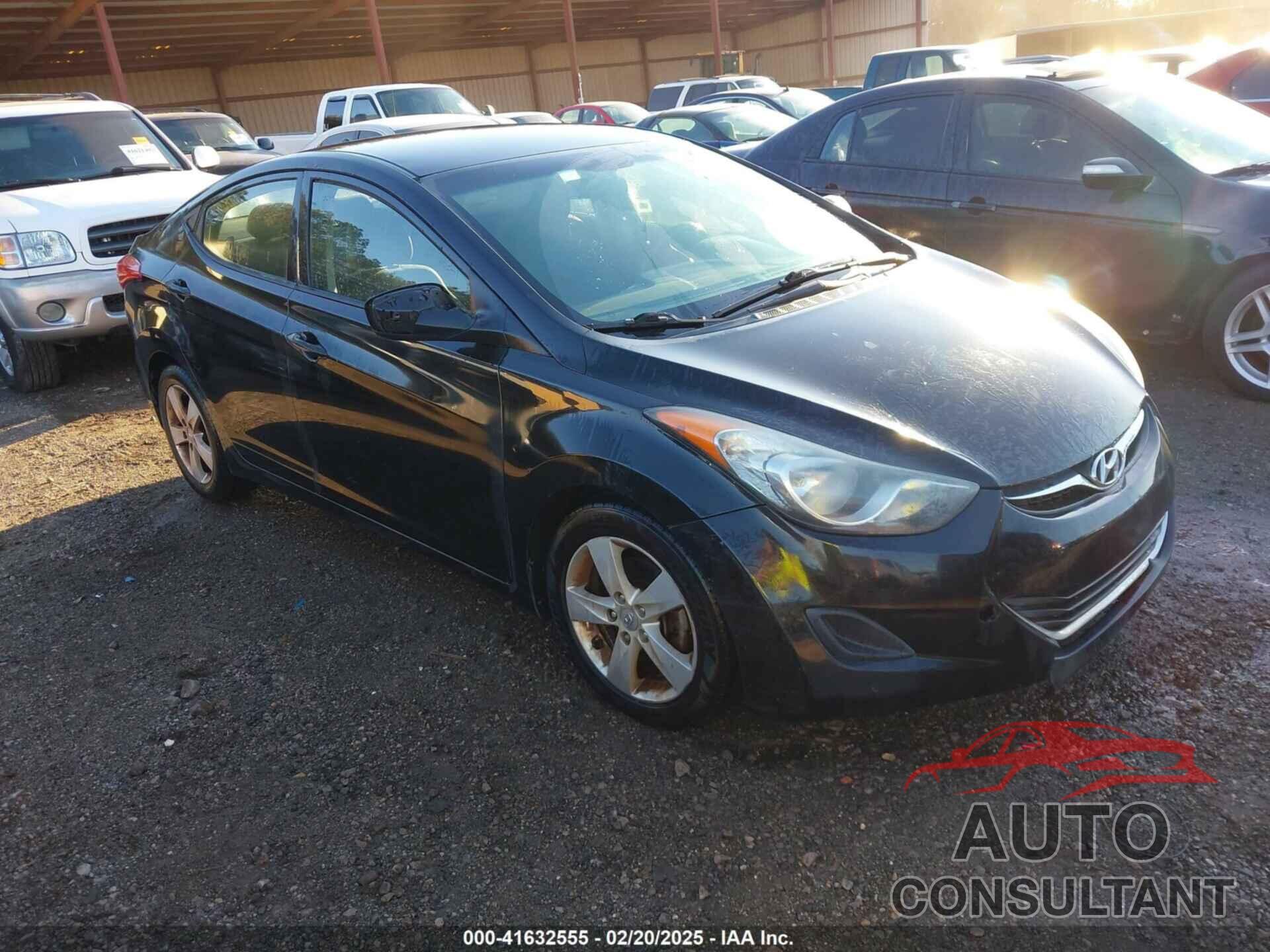 HYUNDAI ELANTRA 2013 - 5NPDH4AE7DH354151