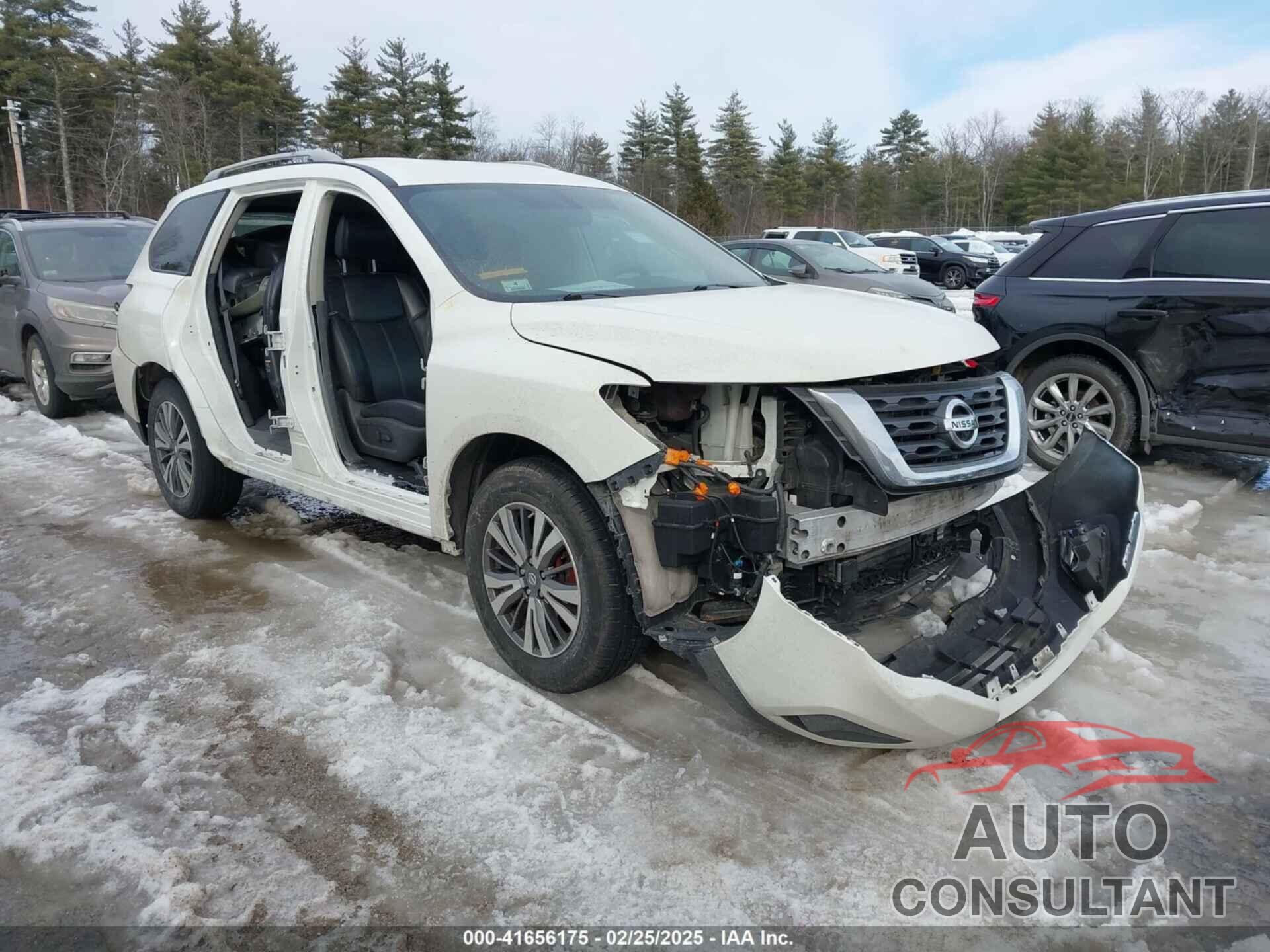 NISSAN PATHFINDER 2018 - 5N1DR2MM6JC603823