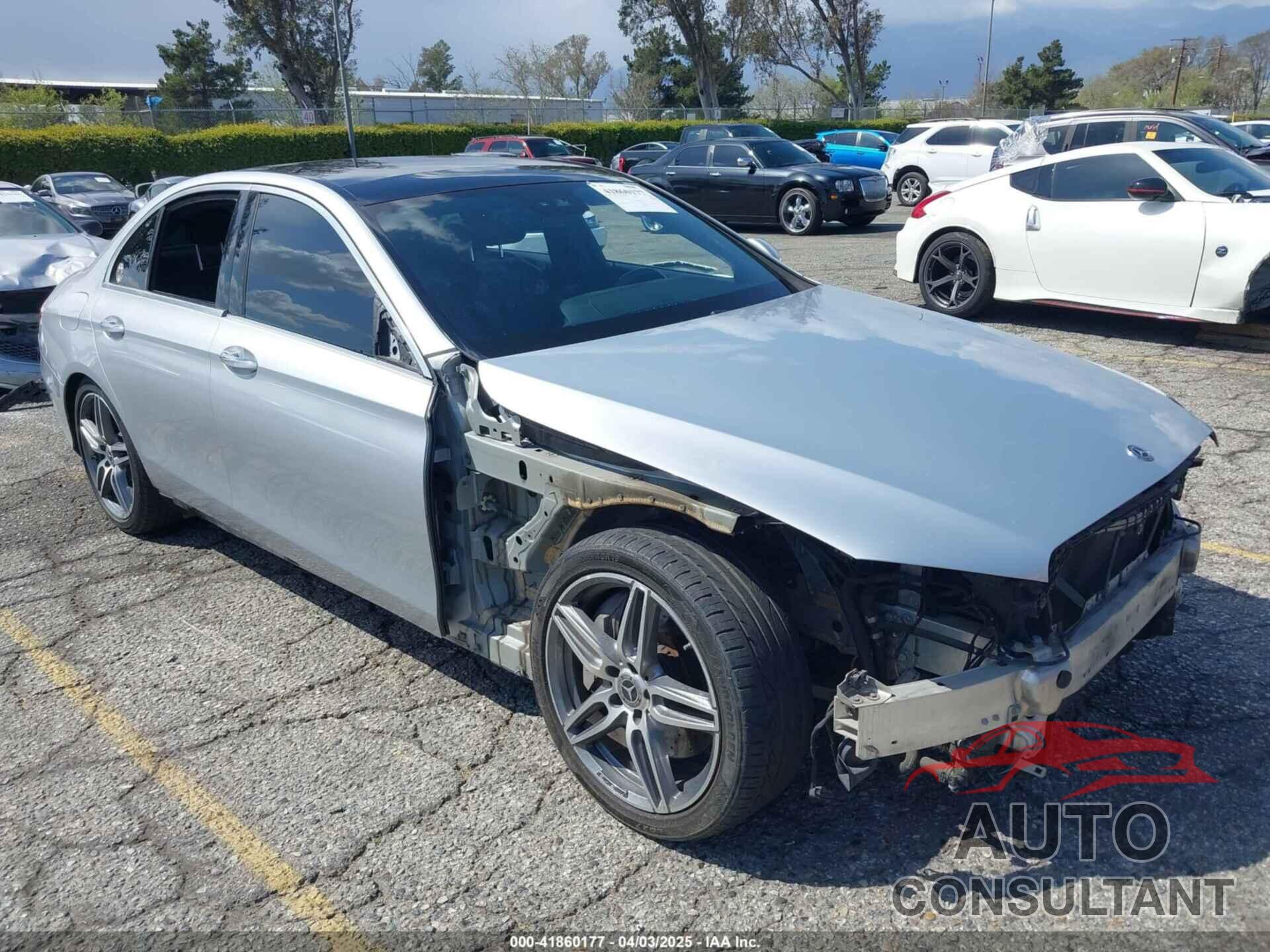 MERCEDES-BENZ E 300 2018 - WDDZF4JB5JA455098