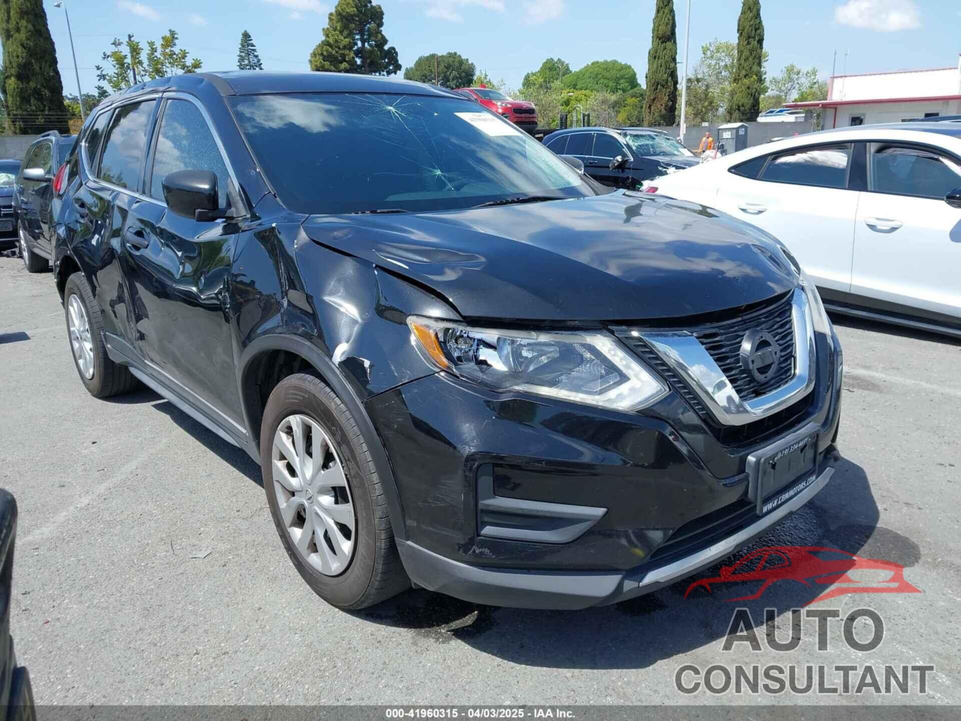 NISSAN ROGUE 2017 - KNMAT2MT9HP563031