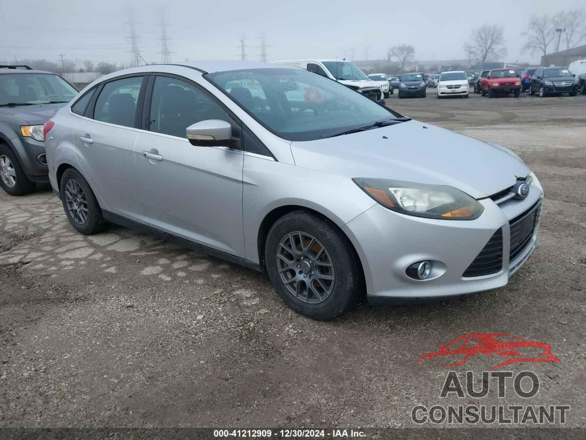 FORD FOCUS 2013 - 1FADP3J28DL232077