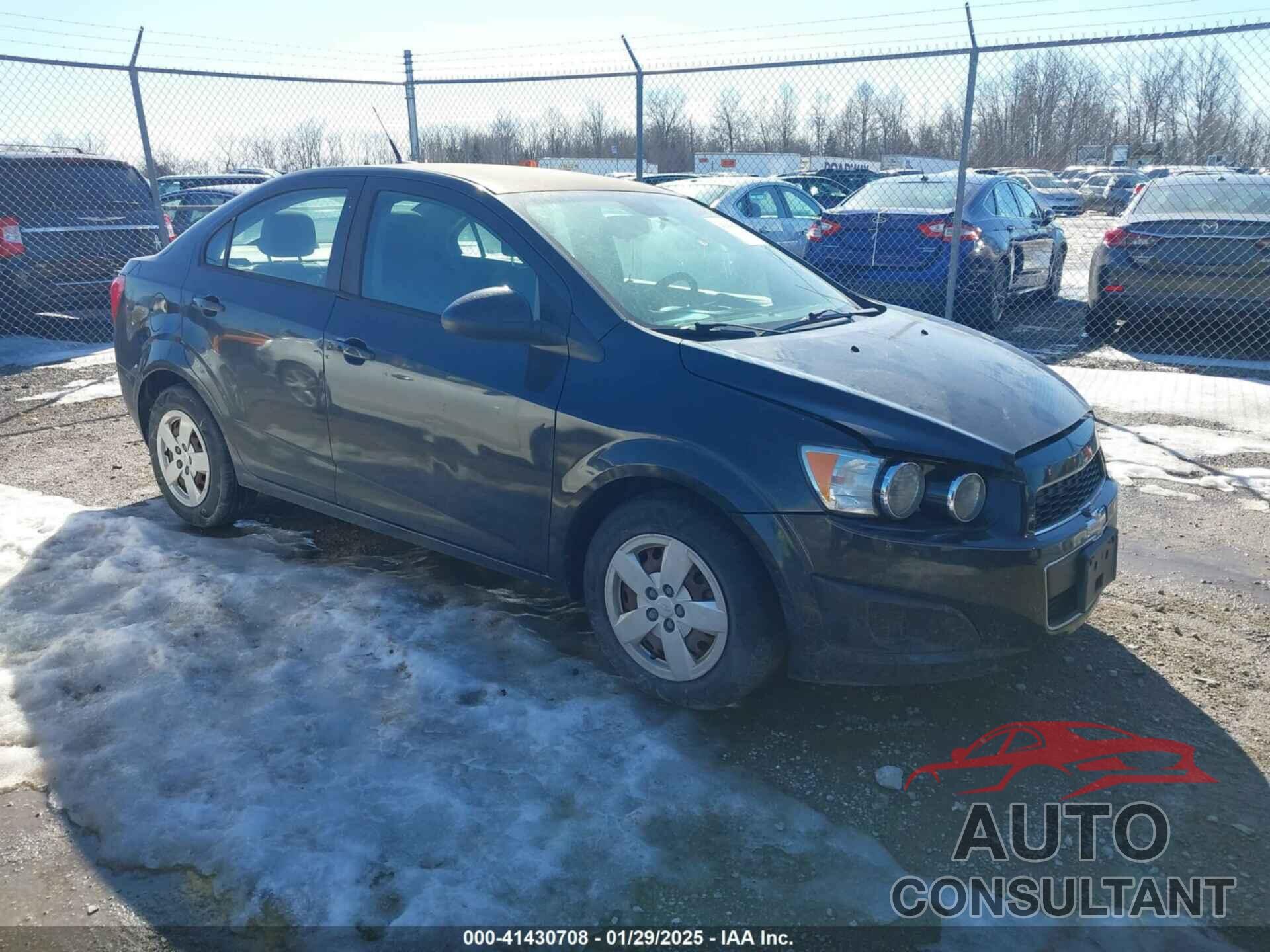 CHEVROLET SONIC 2013 - 1G1JA5SH6D4257141