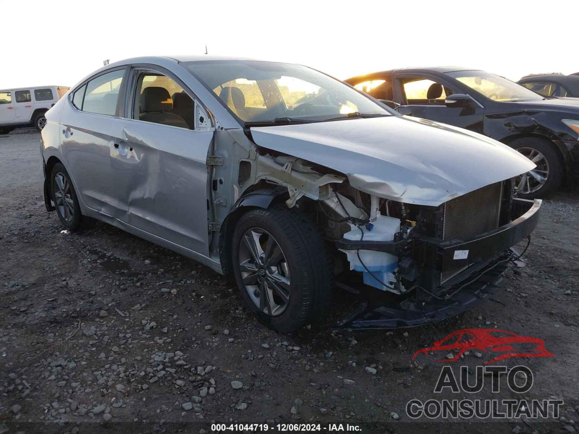HYUNDAI ELANTRA 2018 - 5NPD84LF3JH314991