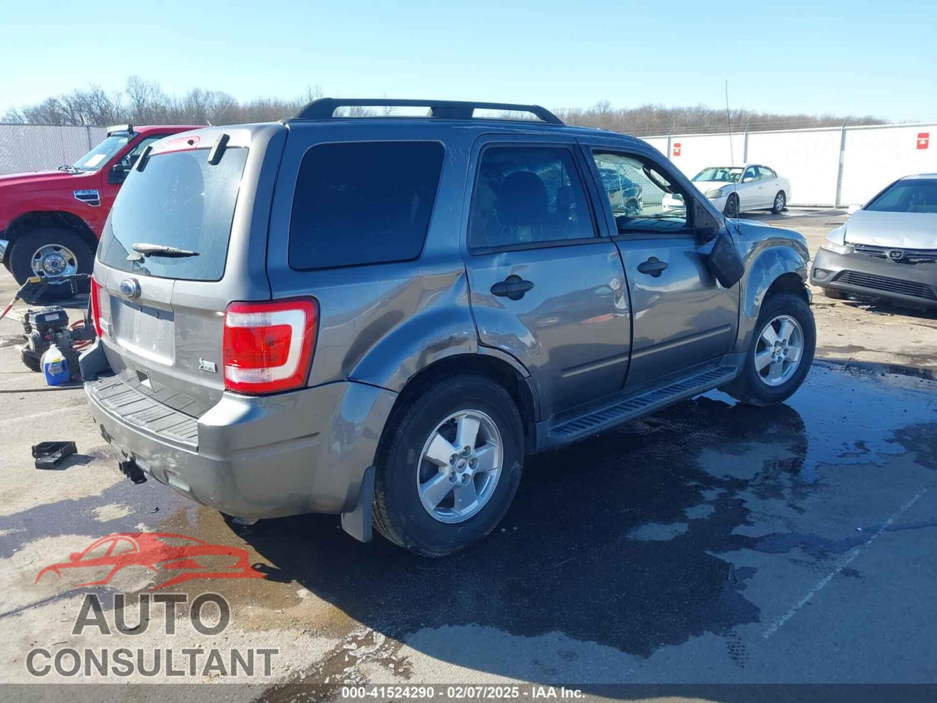 FORD ESCAPE 2011 - 1FMCU0DG3BKA73620