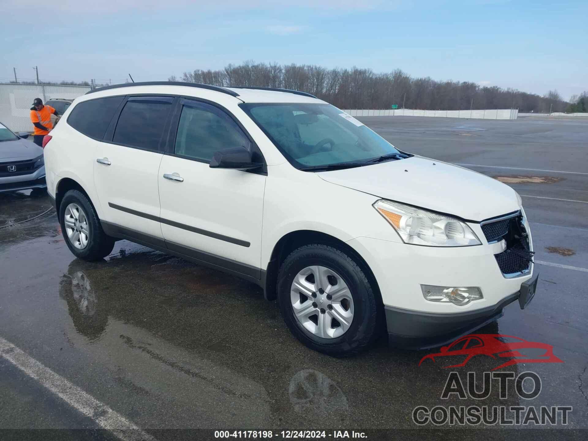 CHEVROLET TRAVERSE 2012 - 1GNKRFED8CJ359549