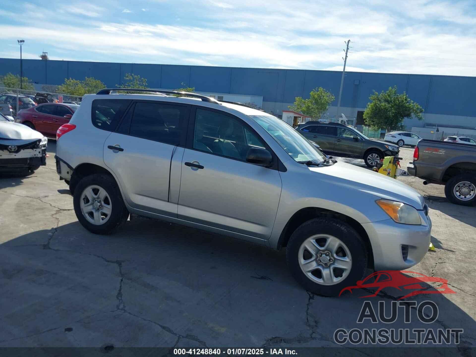 TOYOTA RAV4 2010 - JTMZF4DV1A5021026