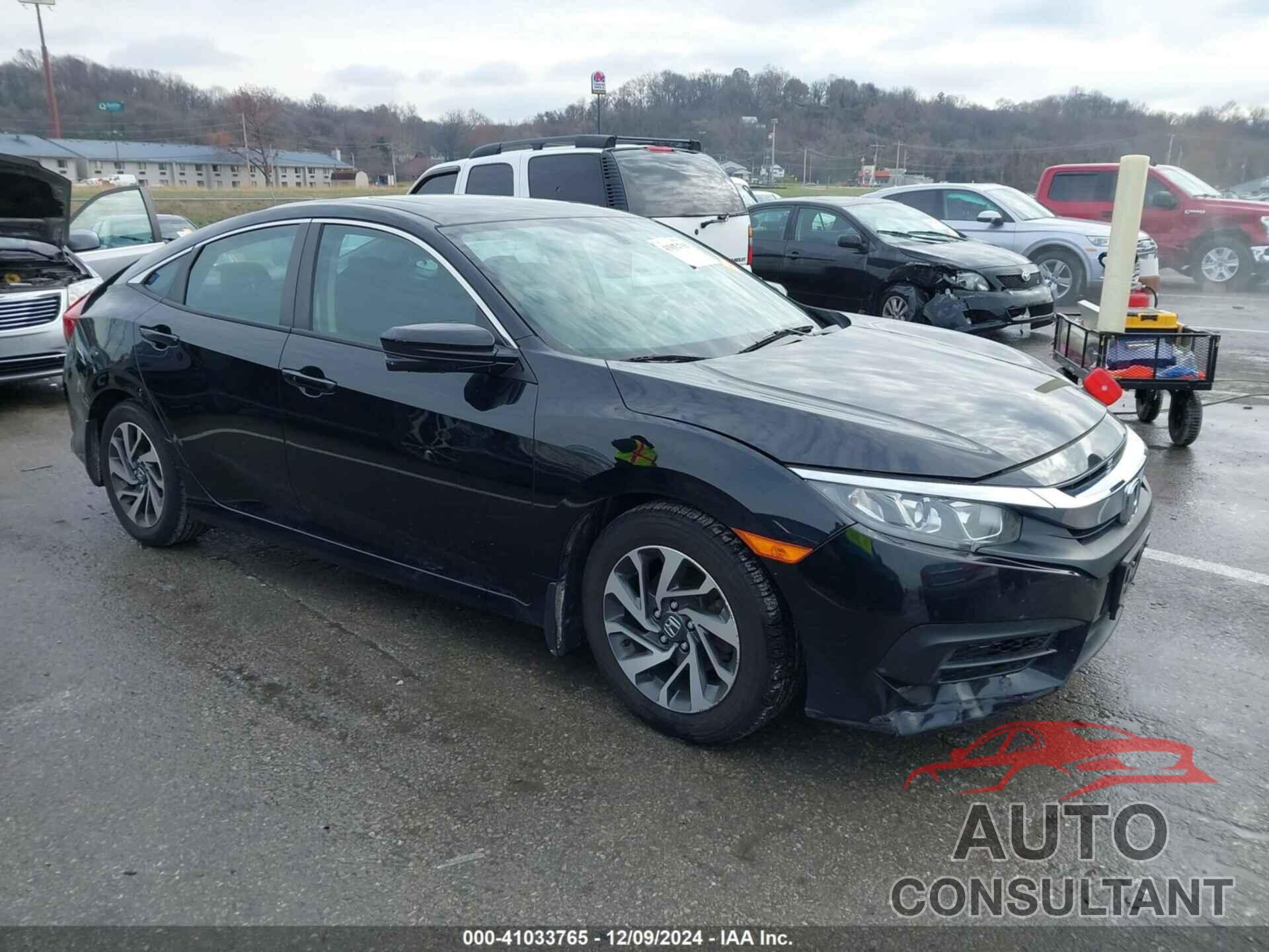 HONDA CIVIC 2018 - 19XFC2F70JE039469