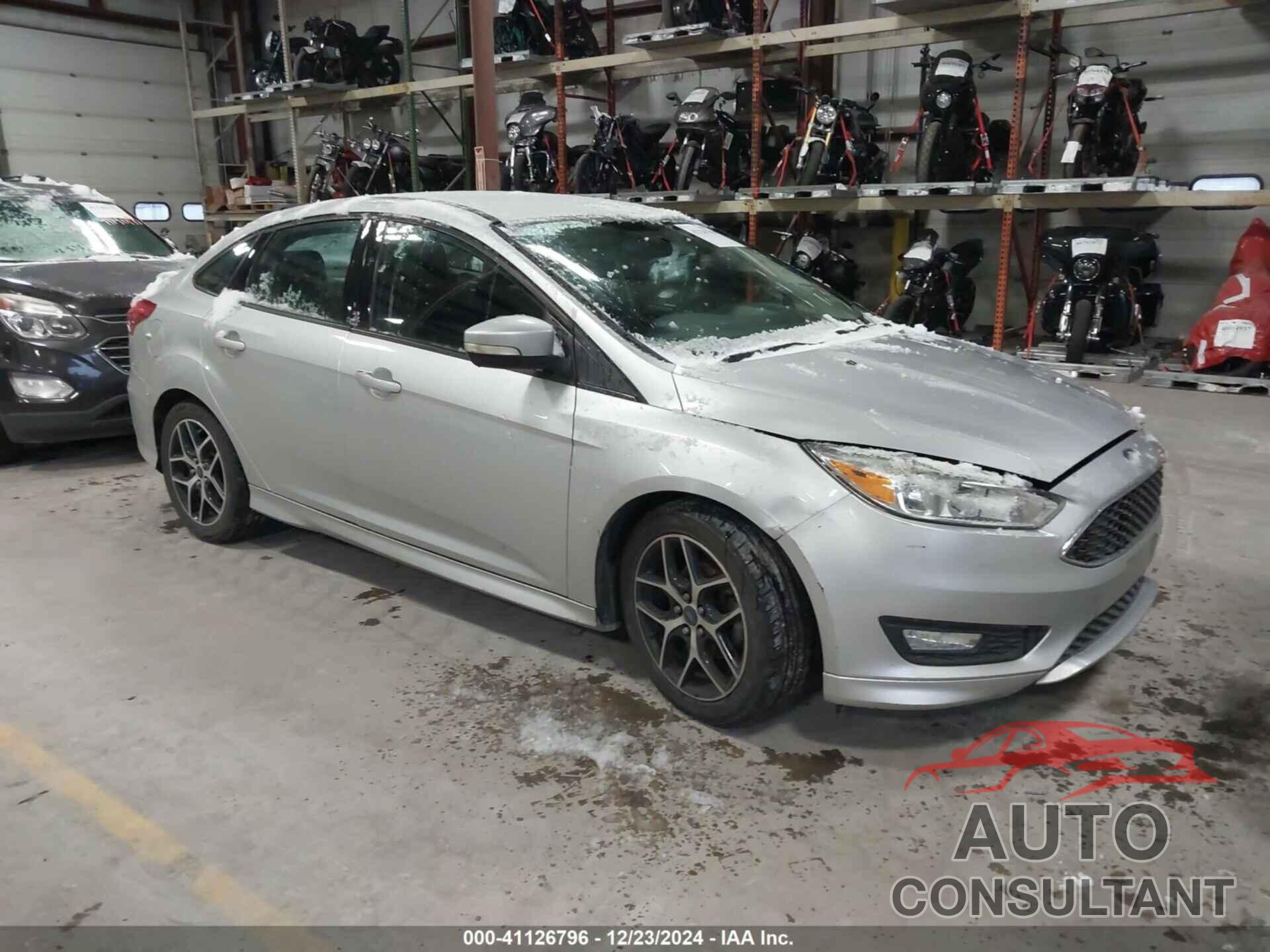 FORD FOCUS 2015 - 1FADP3FE7FL210173