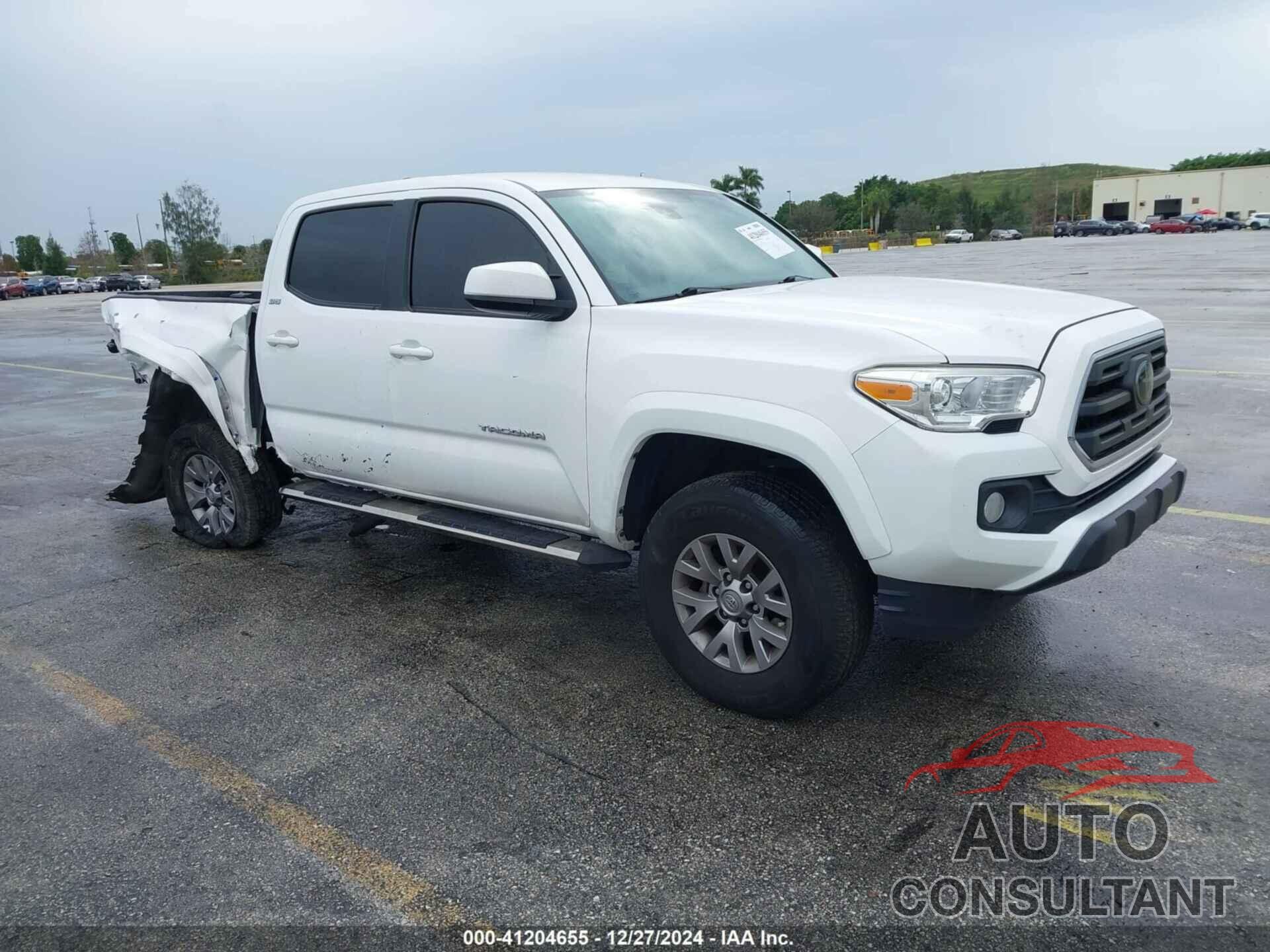 TOYOTA TACOMA 2018 - 5TFAZ5CN8JX068103