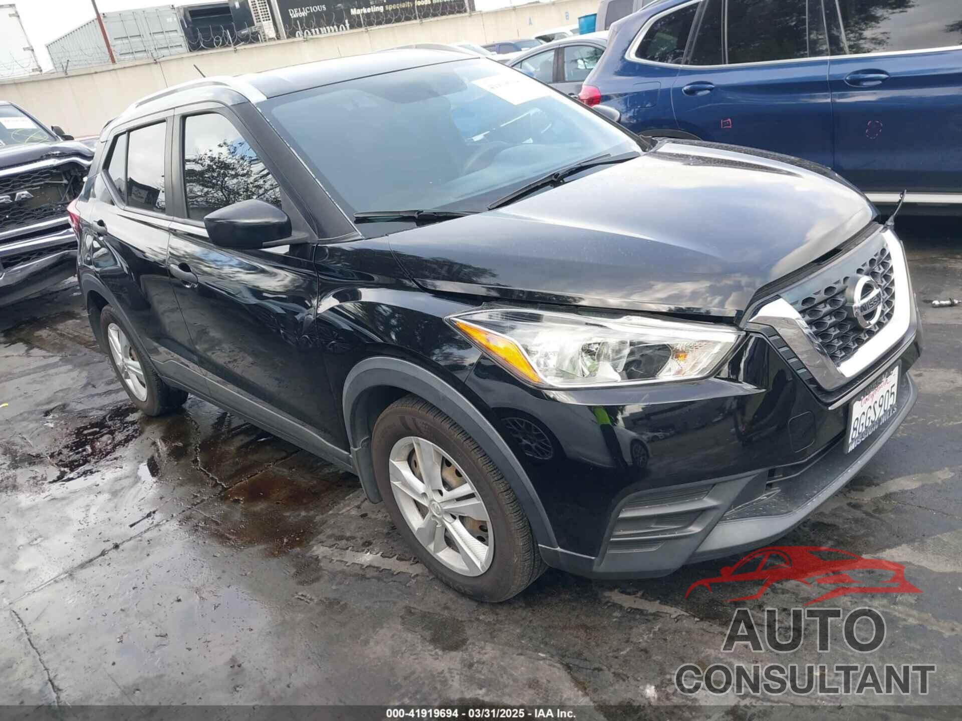 NISSAN KICKS 2018 - 3N1CP5CUXJL532514