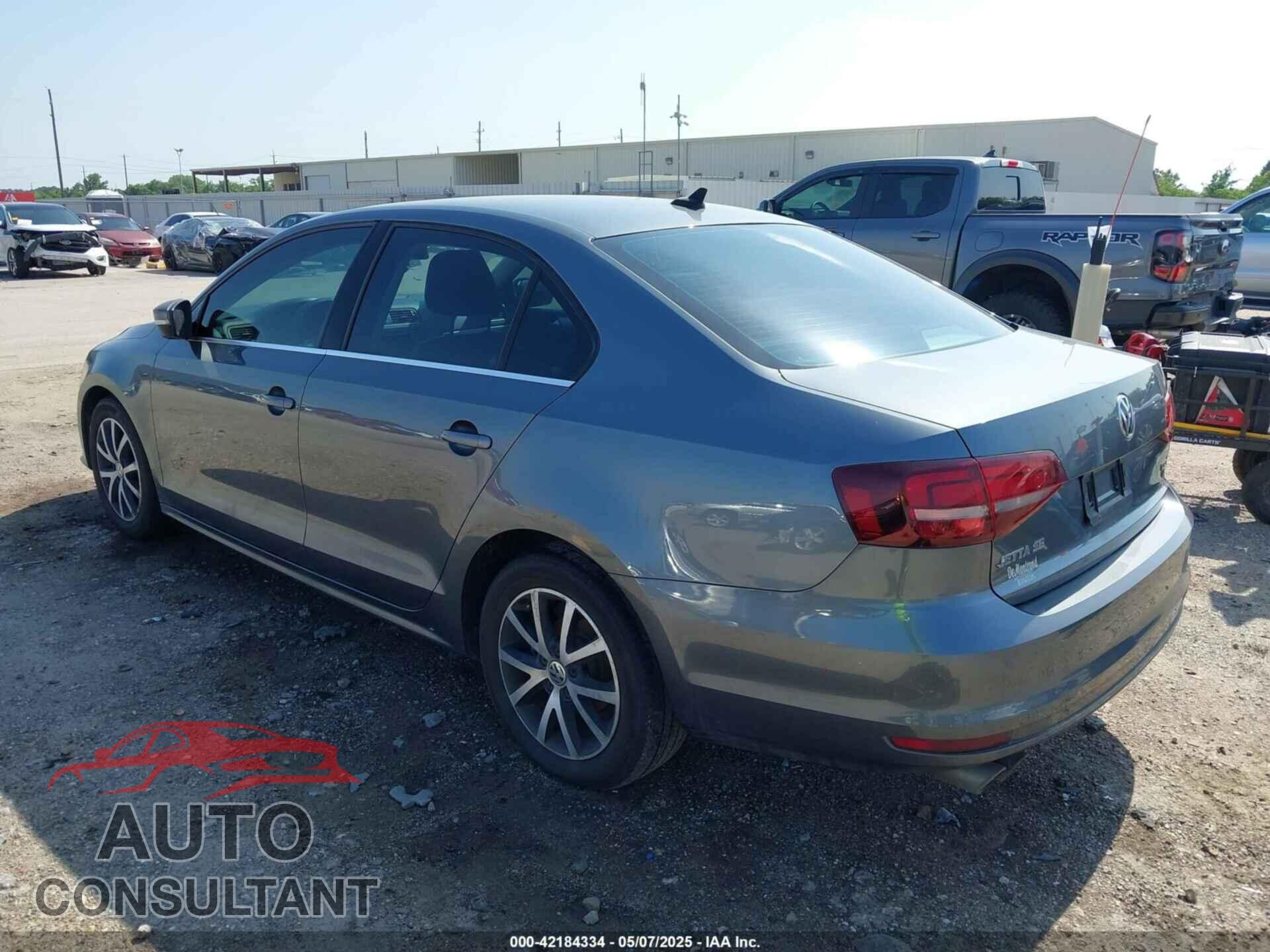 VOLKSWAGEN JETTA 2017 - 3VWDB7AJ0HM217808