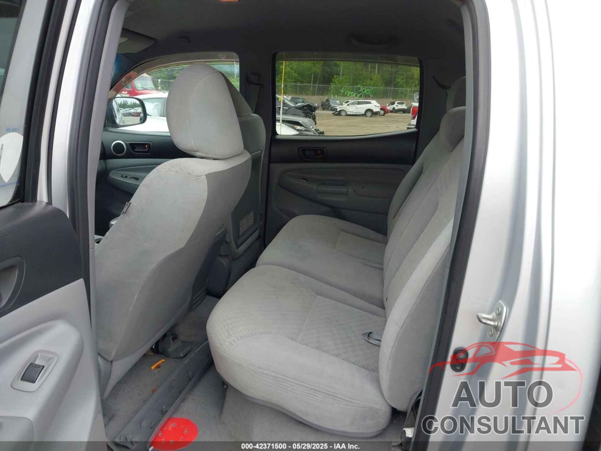 TOYOTA TACOMA 2011 - 3TMLU4EN4BM069898