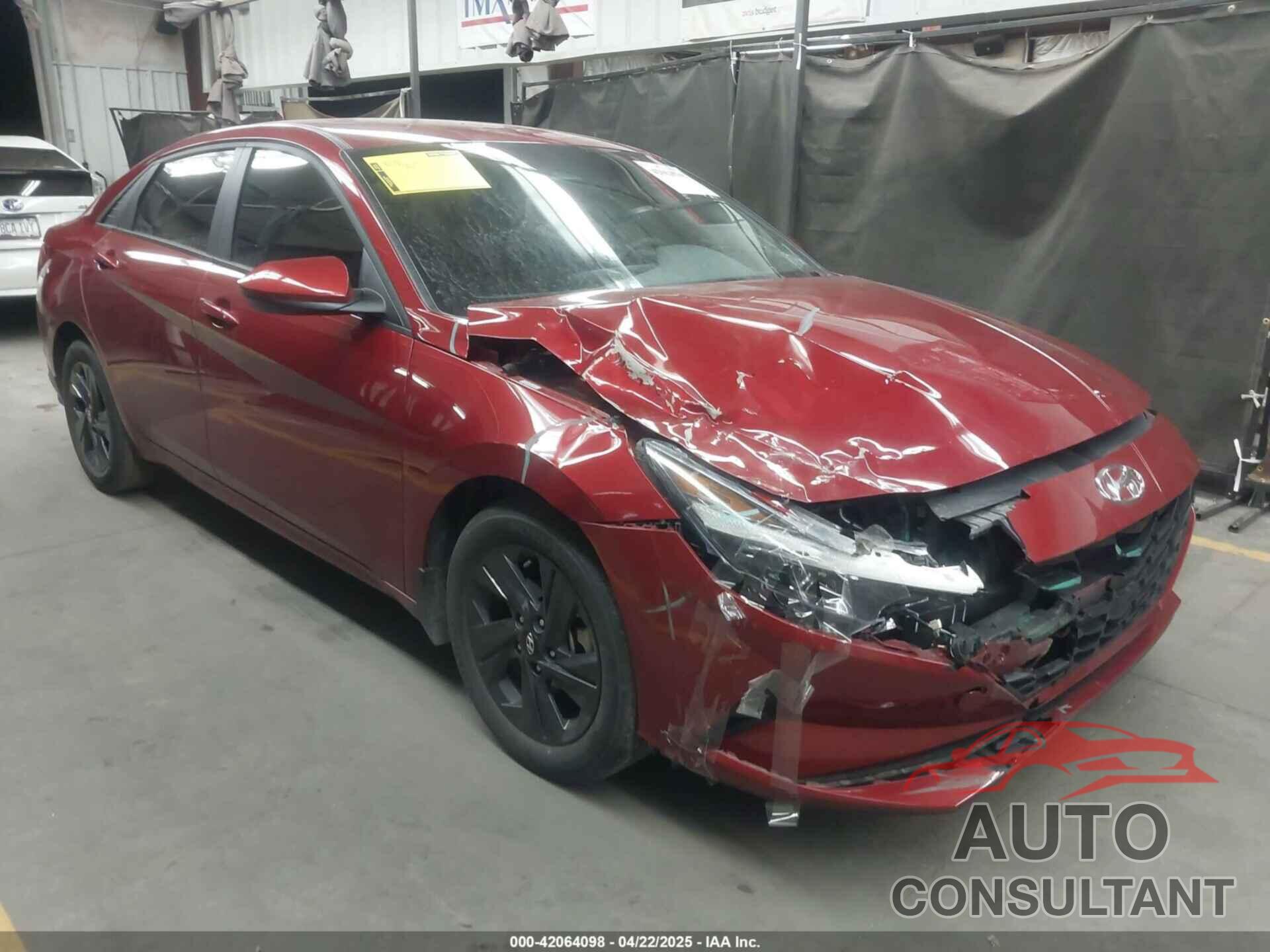 HYUNDAI ELANTRA 2023 - KMHLM4AG3PU584509
