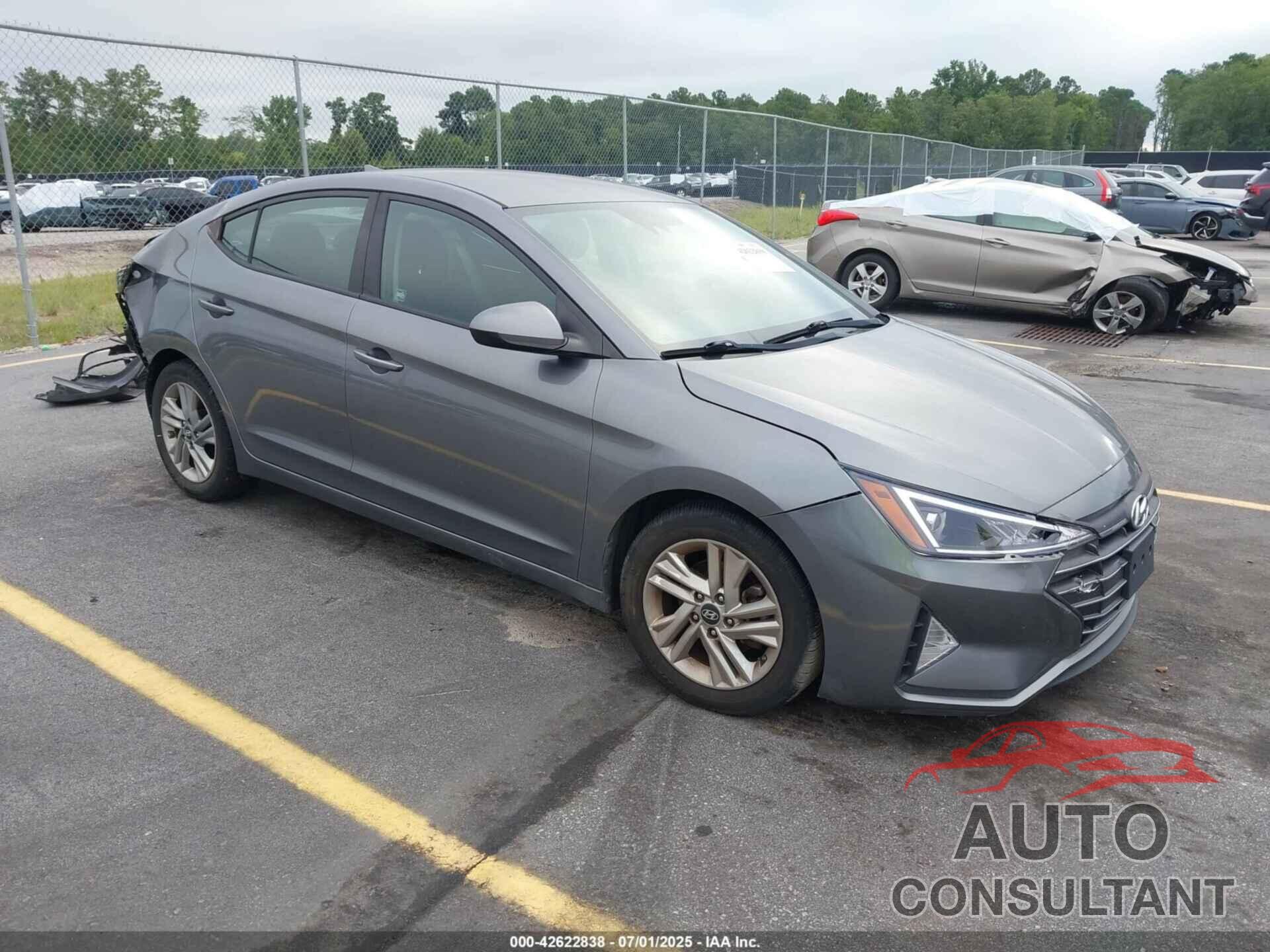 HYUNDAI ELANTRA 2019 - 5NPD84LF1KH405128