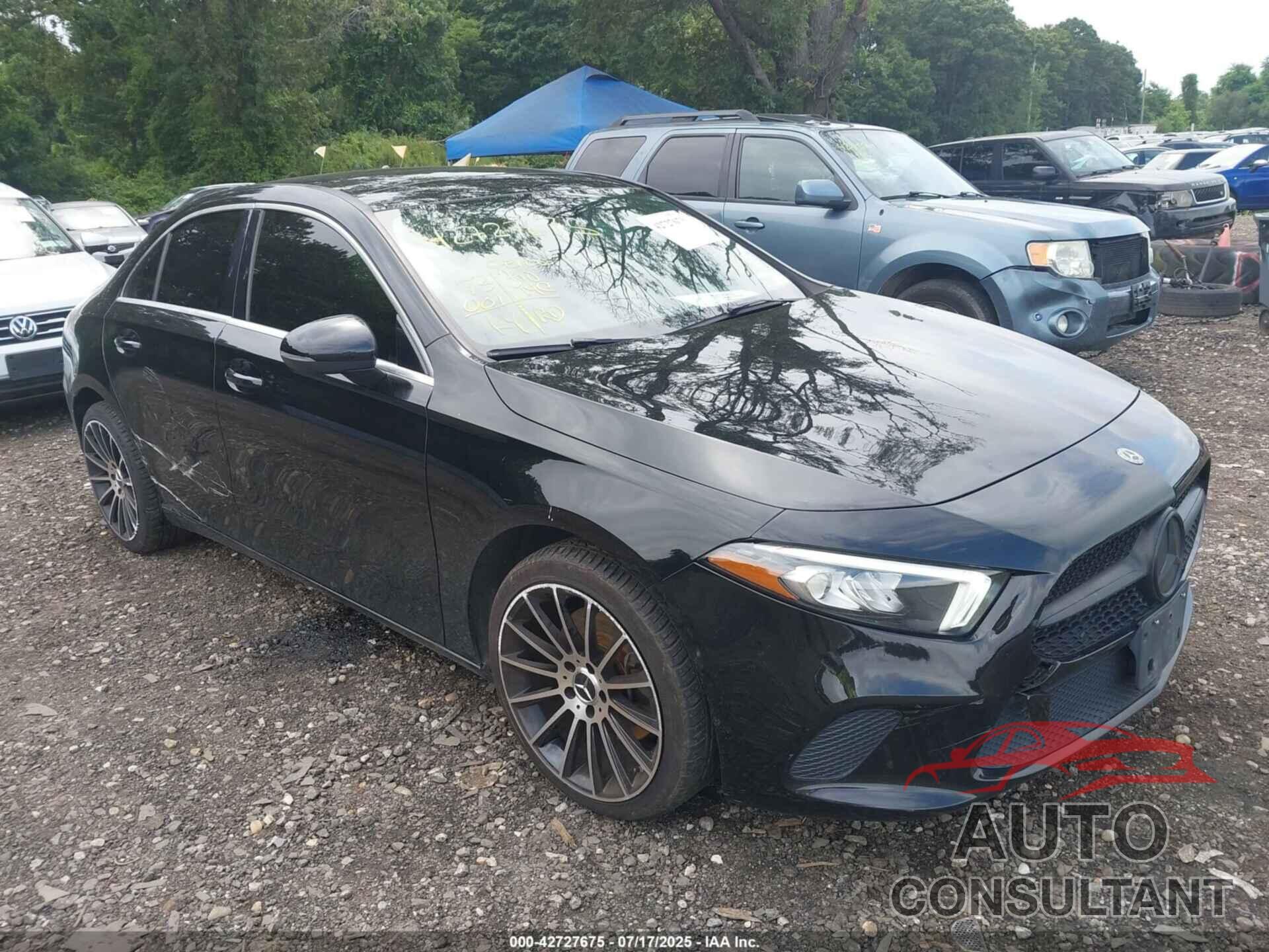 MERCEDES-BENZ A 220 2019 - WDD3G4FB9KW017989