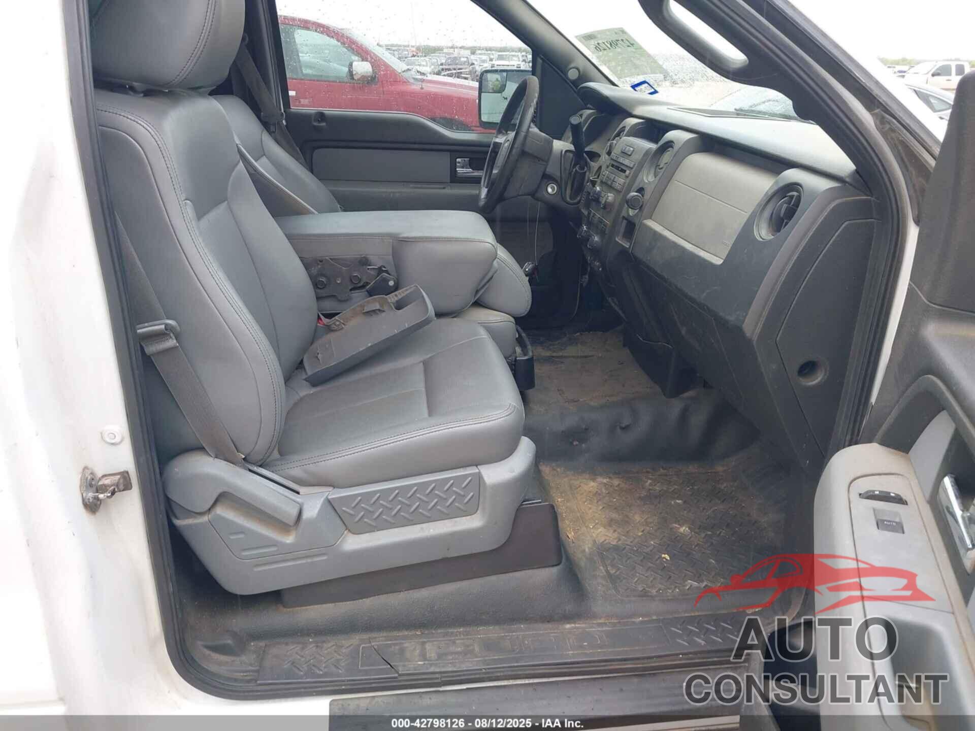 FORD F-150 2014 - 1FTMF1CM8EKG22832
