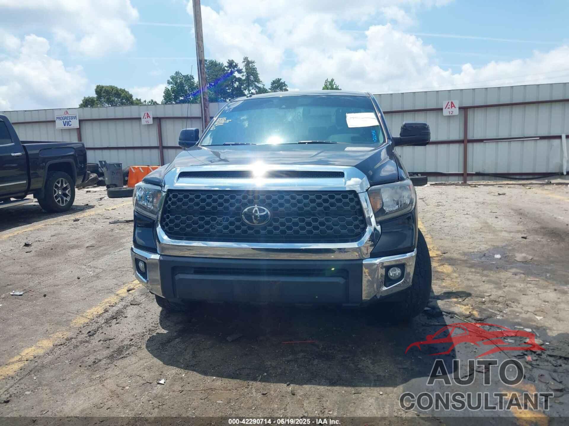 TOYOTA TUNDRA 2018 - 5TFEY5F1XJX232478