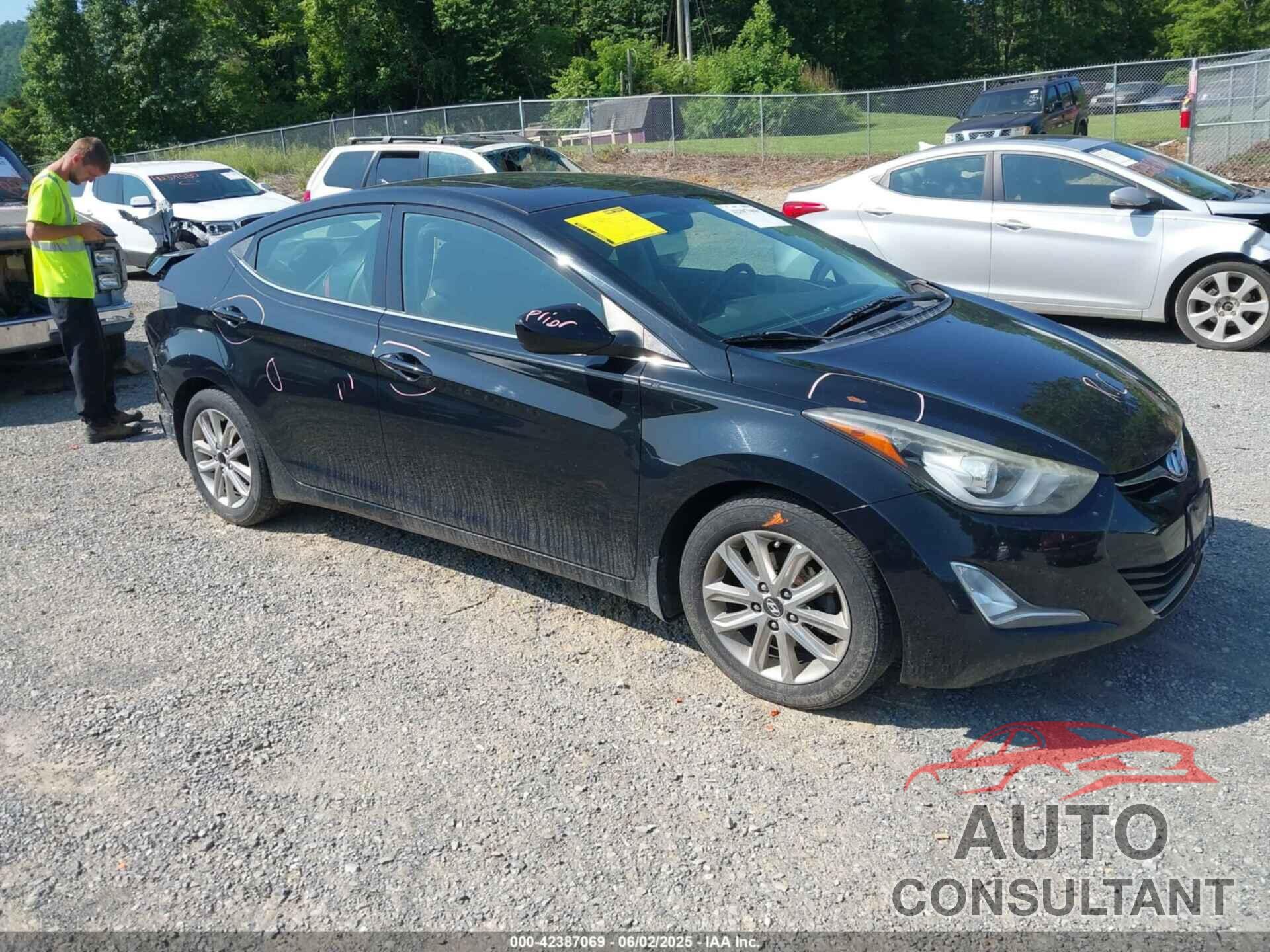 HYUNDAI ELANTRA 2015 - 5NPDH4AE4FH589139
