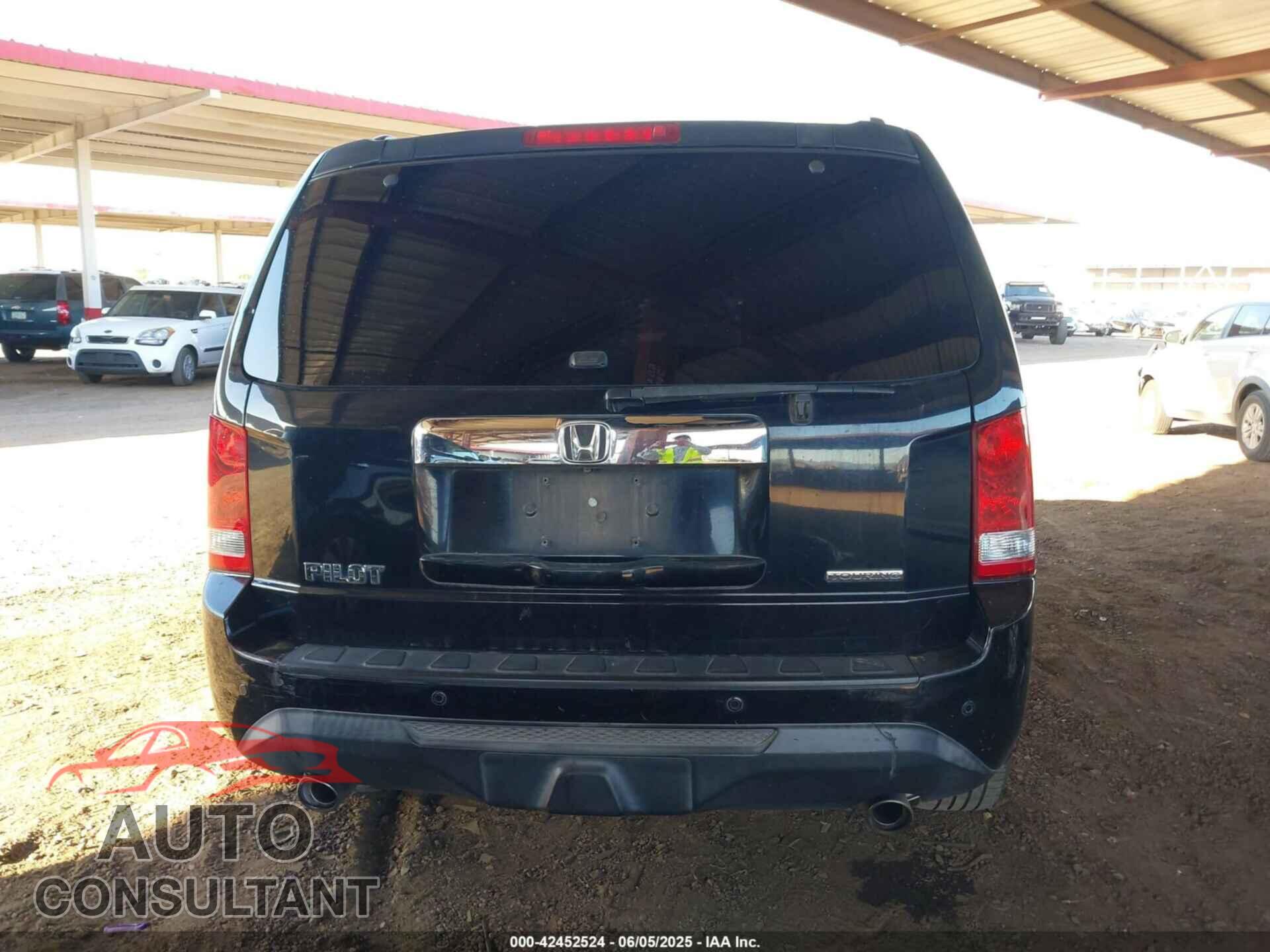 HONDA PILOT 2013 - 5FNYF3H98DB033423
