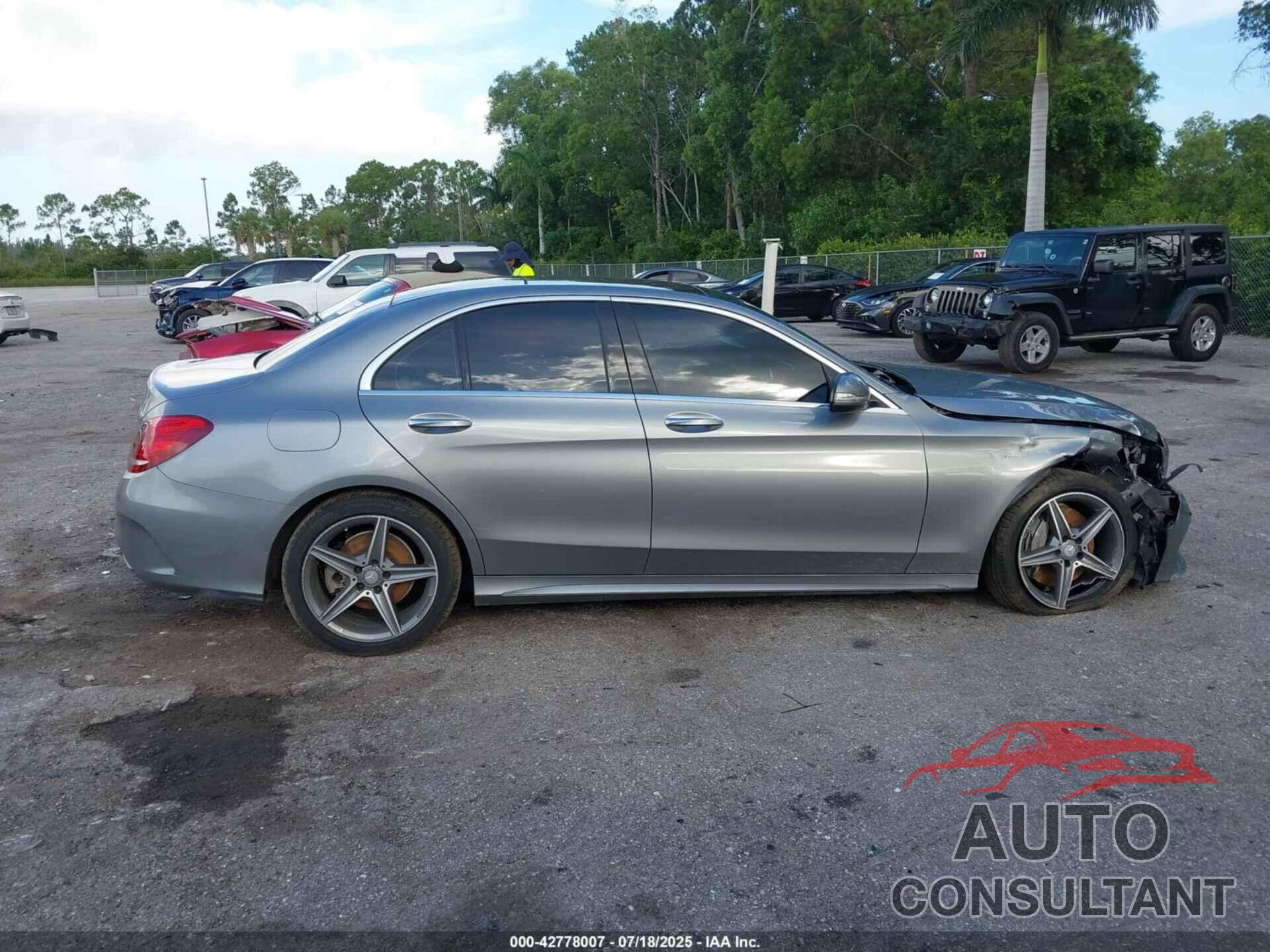 MERCEDES-BENZ C 2015 - 55SWF6GB2FU011349