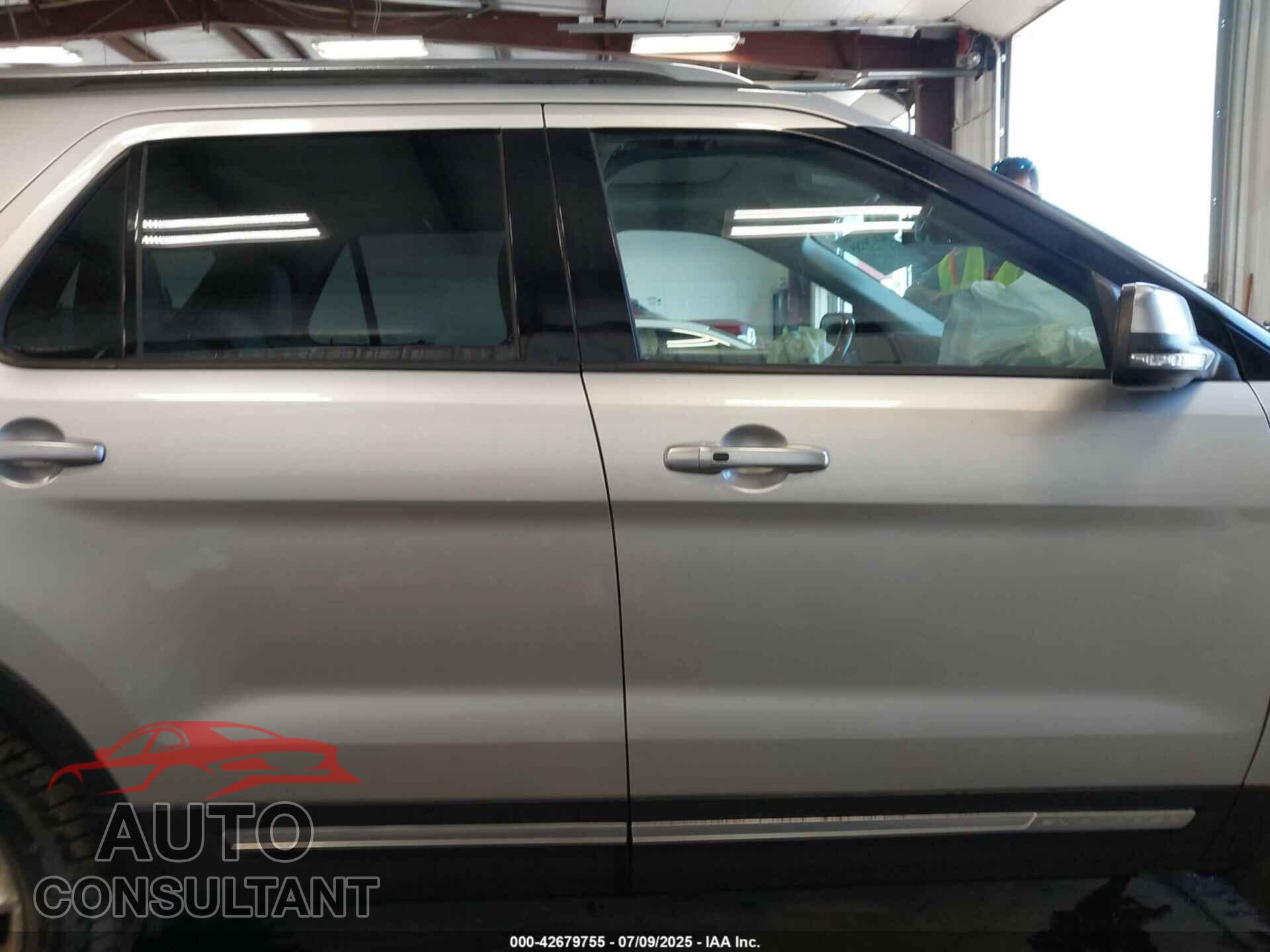 FORD EXPLORER 2018 - 1FM5K8HT1JGB31021
