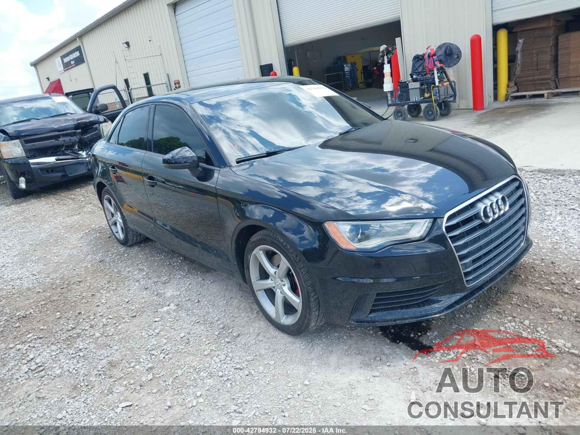 AUDI A3 2016 - WAUA7GFF3G1004131