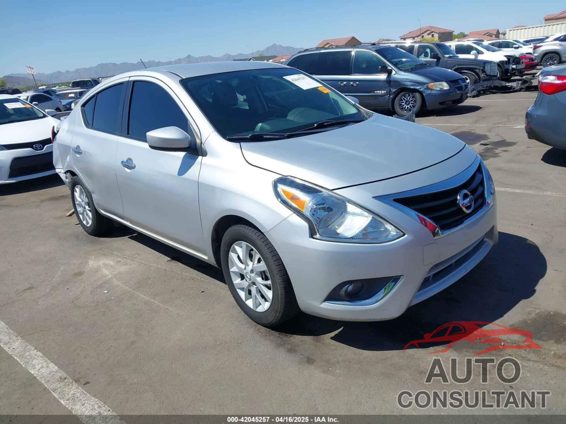 NISSAN VERSA 2019 - 3N1CN7AP9KL821108