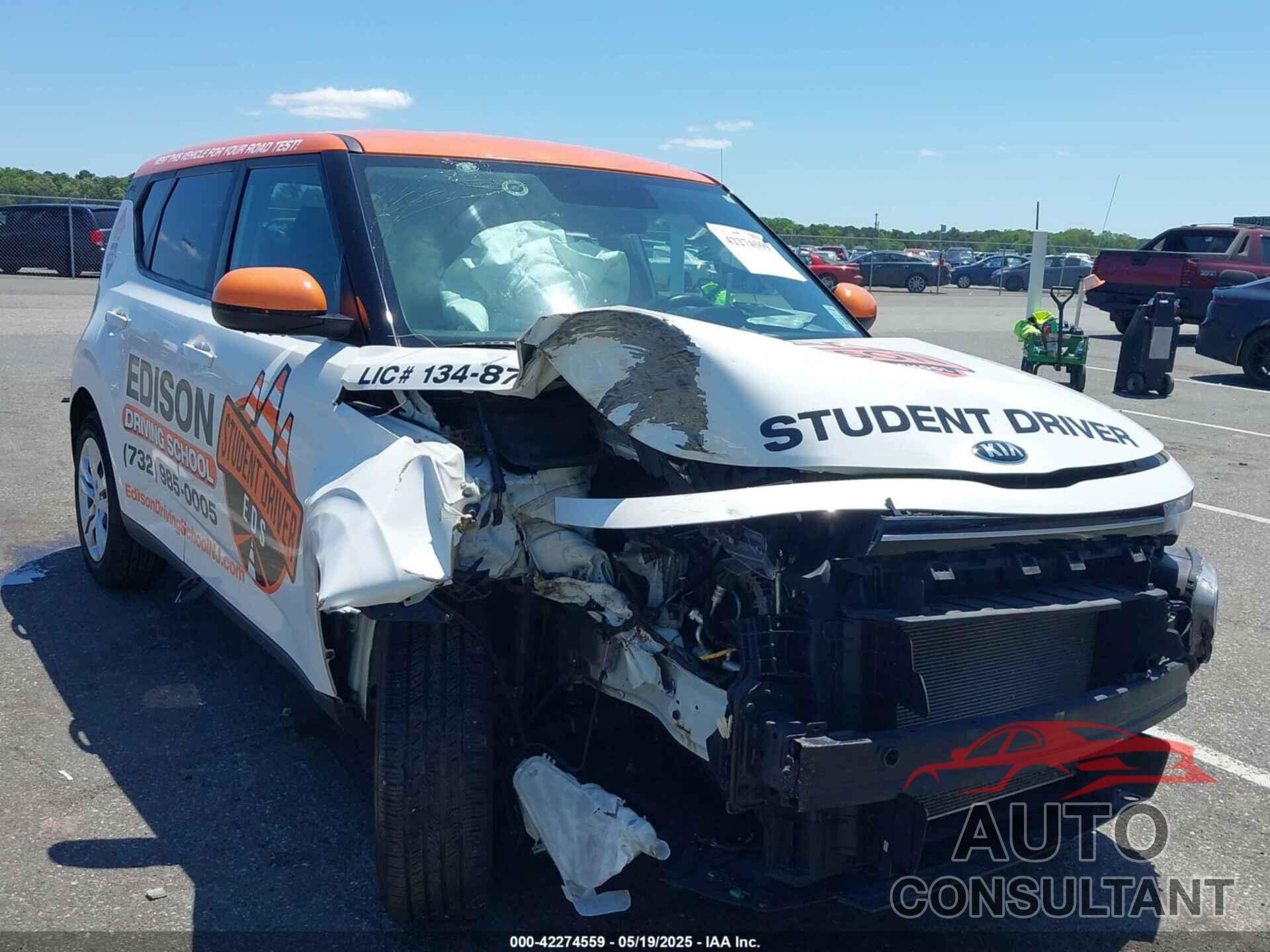 KIA SOUL 2020 - KNDJ23AU5L7057937