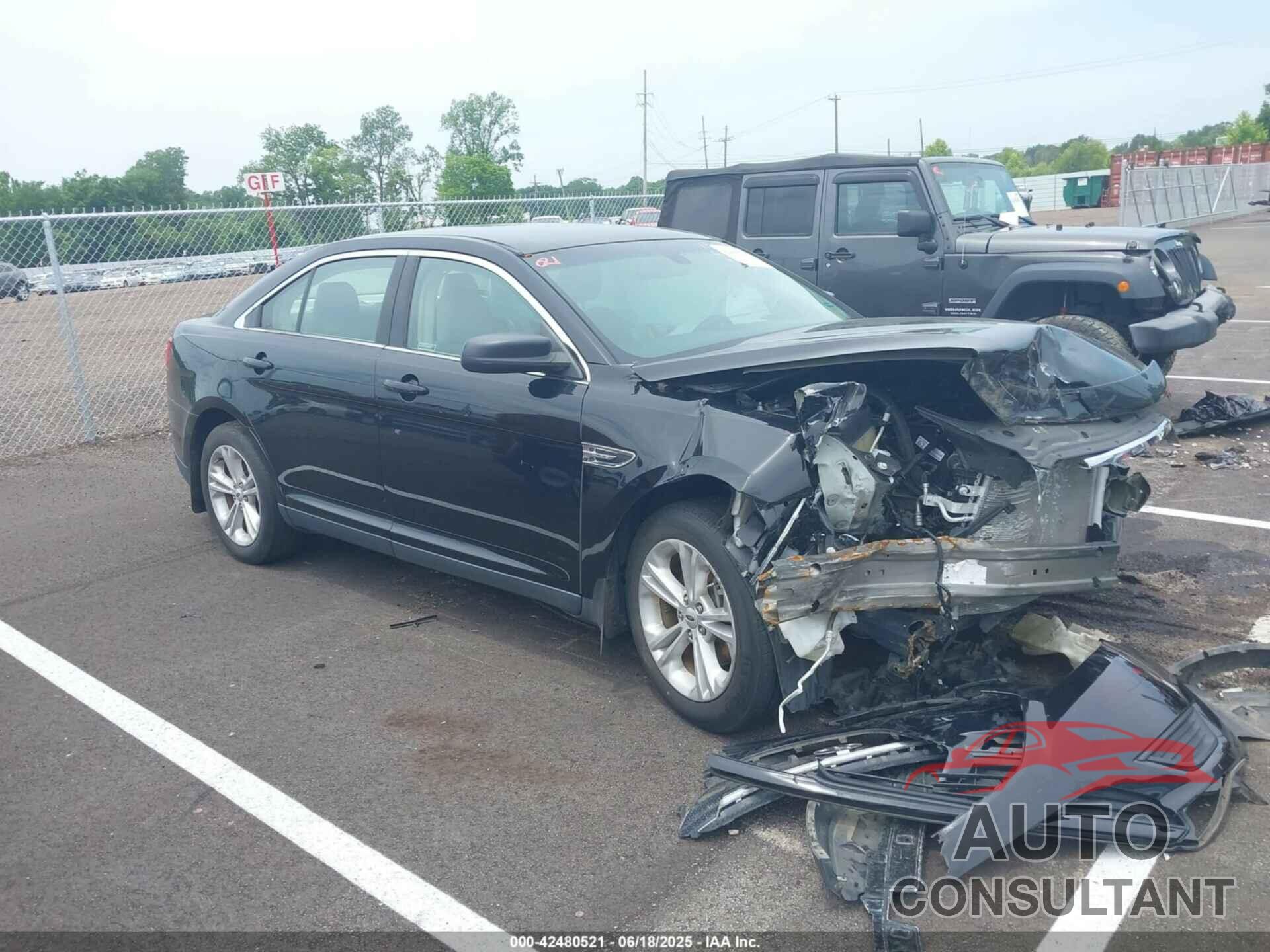 FORD TAURUS 2017 - 1FAHP2D80HG109125