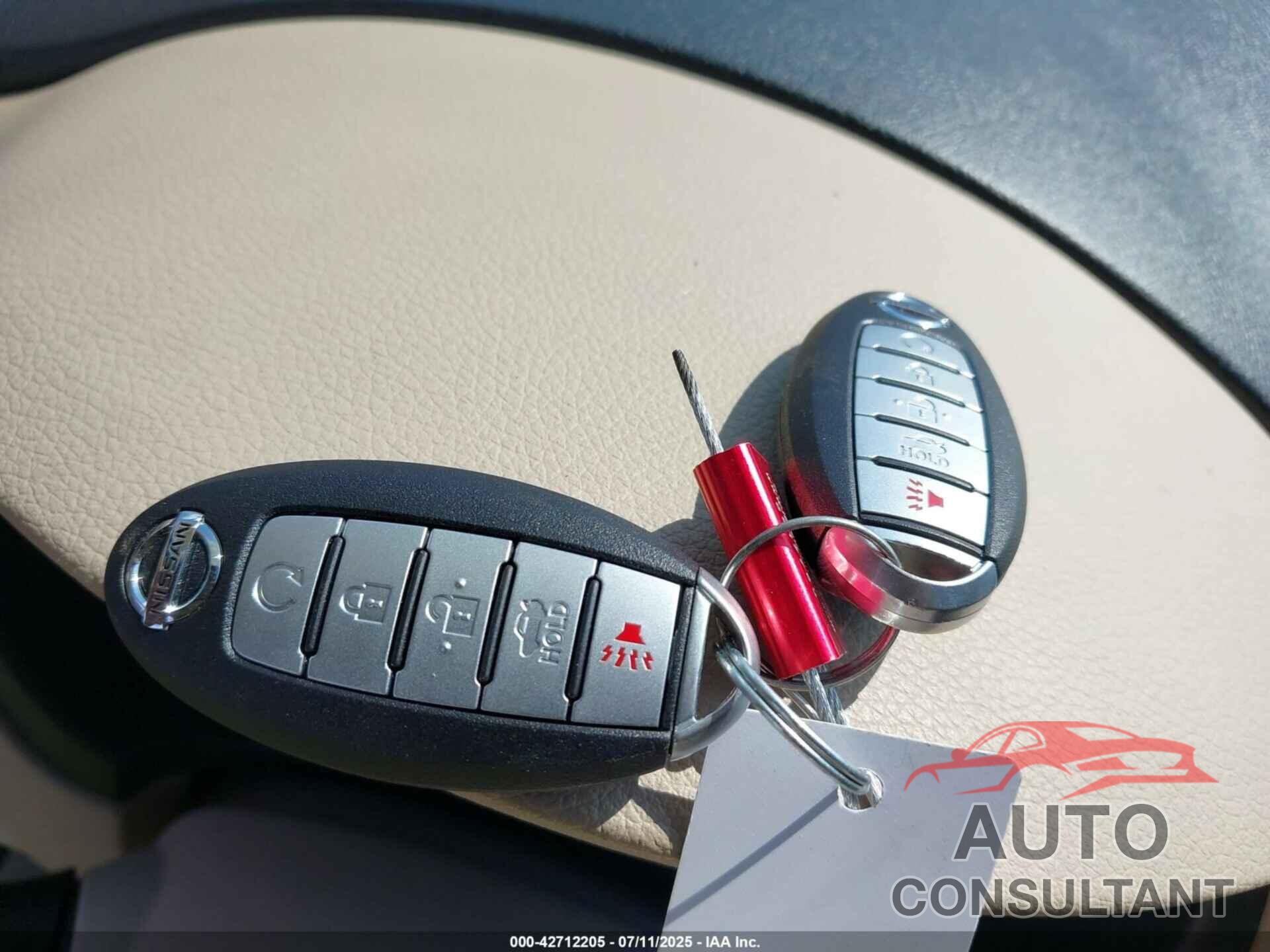 NISSAN ALTIMA 2017 - 1N4AL3AP7HC151619