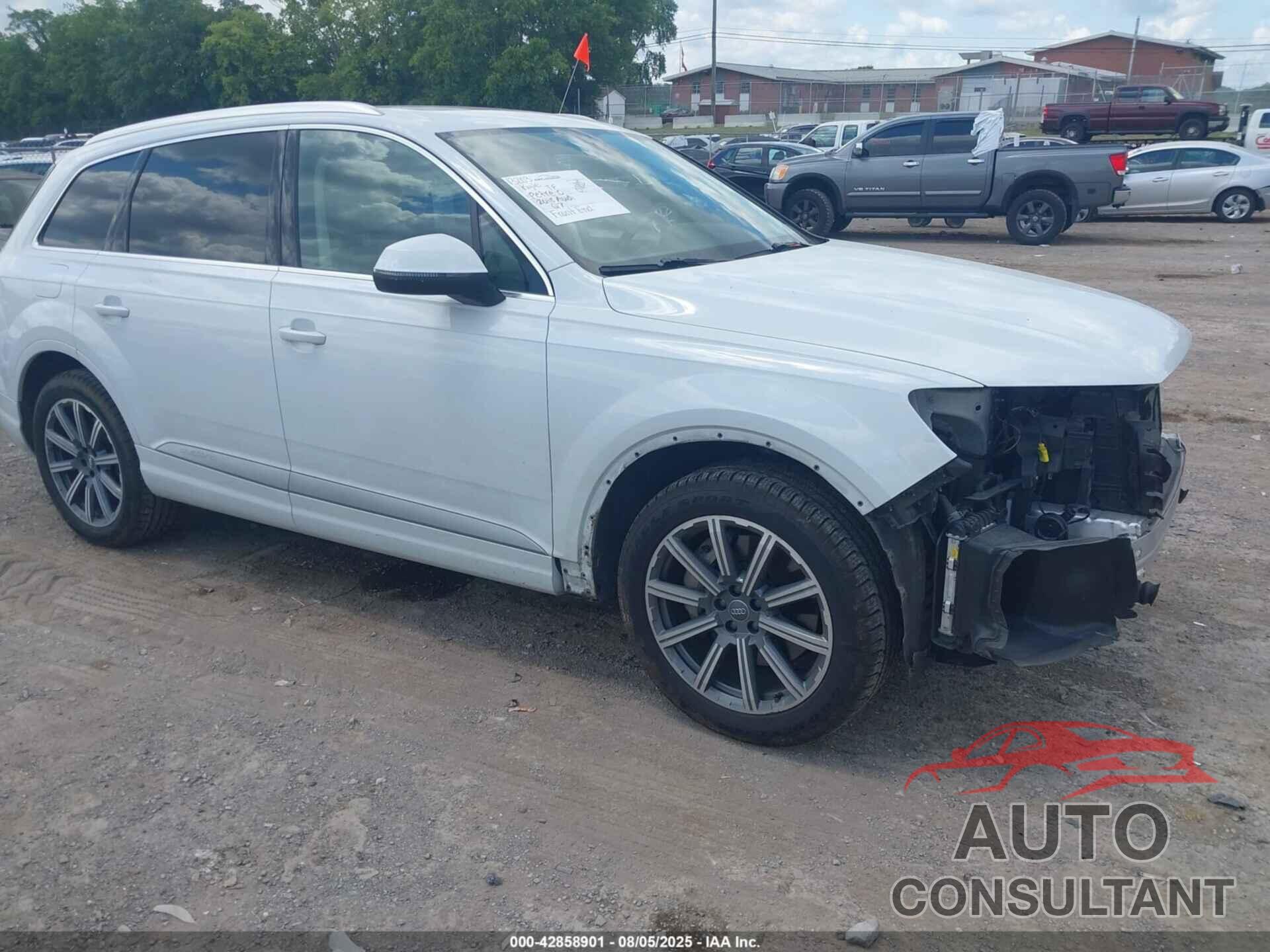 AUDI Q7 2018 - WA1VAAF77JD035863