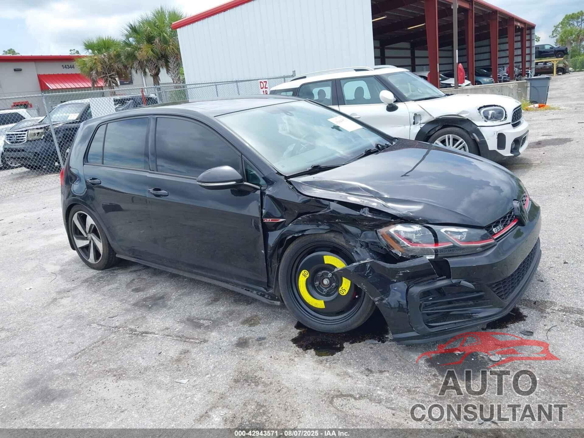 VOLKSWAGEN GOLF GTI 2018 - 3VW447AU7JM285078