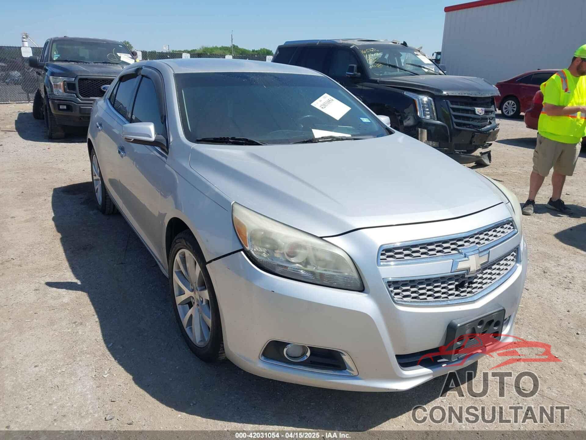 CHEVROLET MALIBU 2013 - 1G11H5SA1DF327129