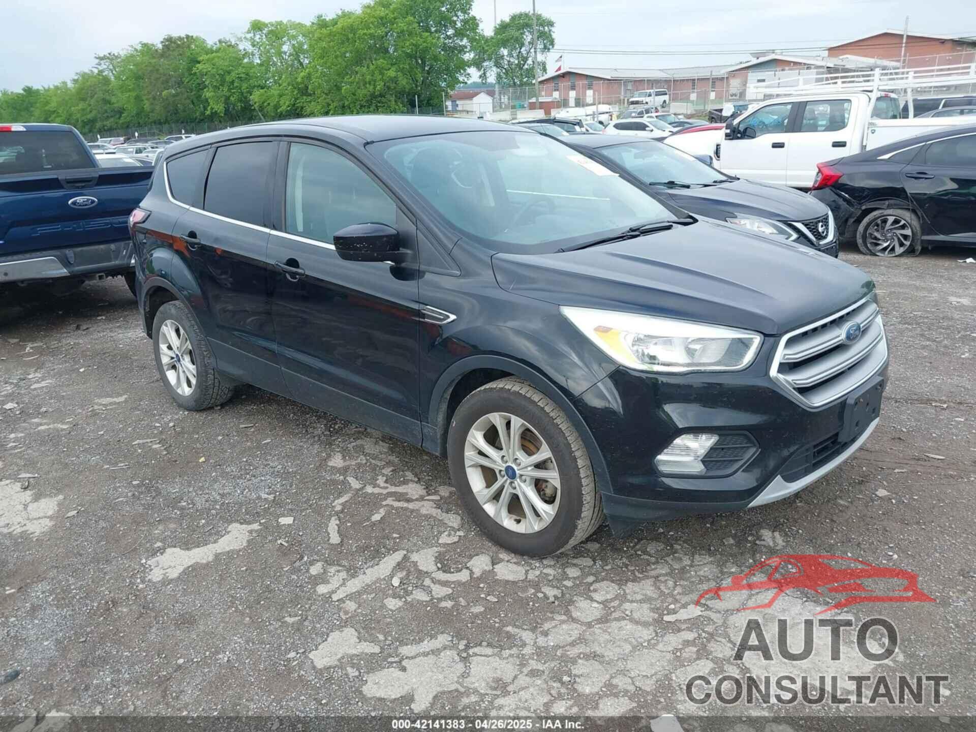 FORD ESCAPE 2017 - 1FMCU0GD0HUB90702