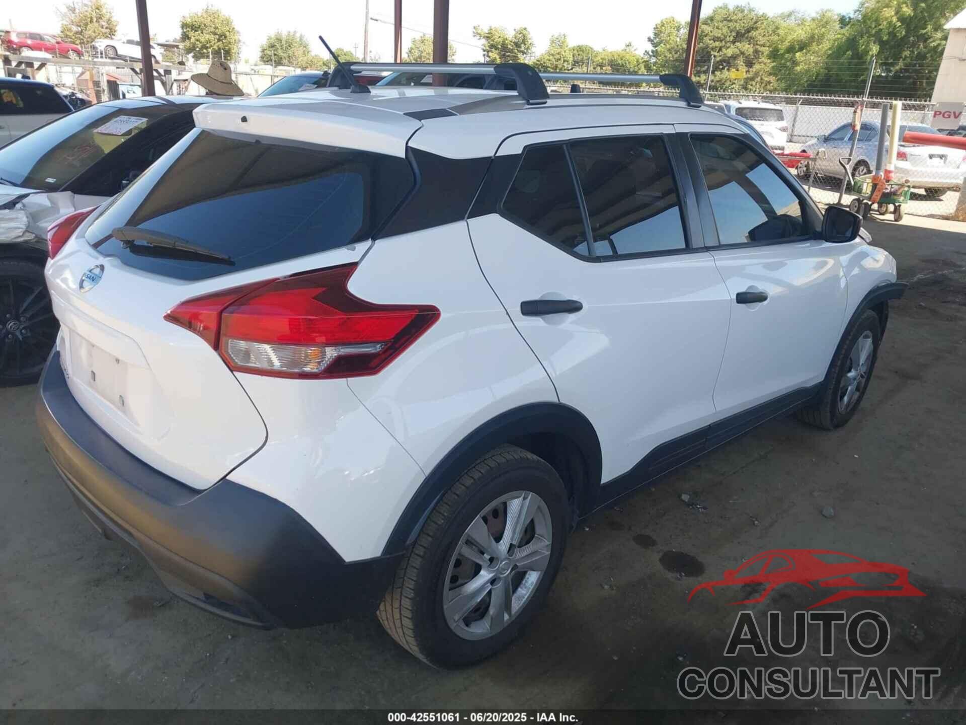 NISSAN KICKS 2018 - 3N1CP5CU3JL528093